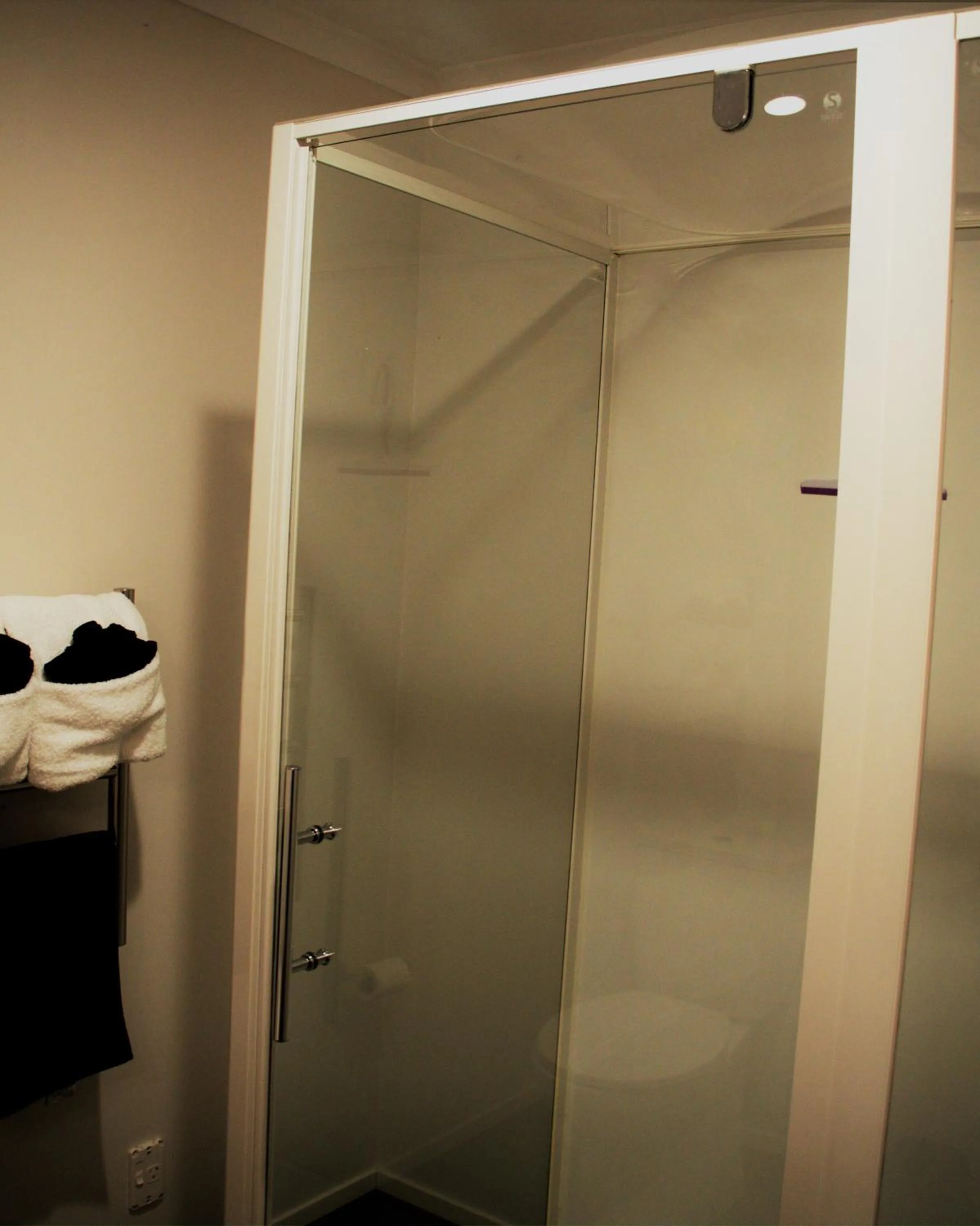 Bathroom in Bayside Motel Whitianga