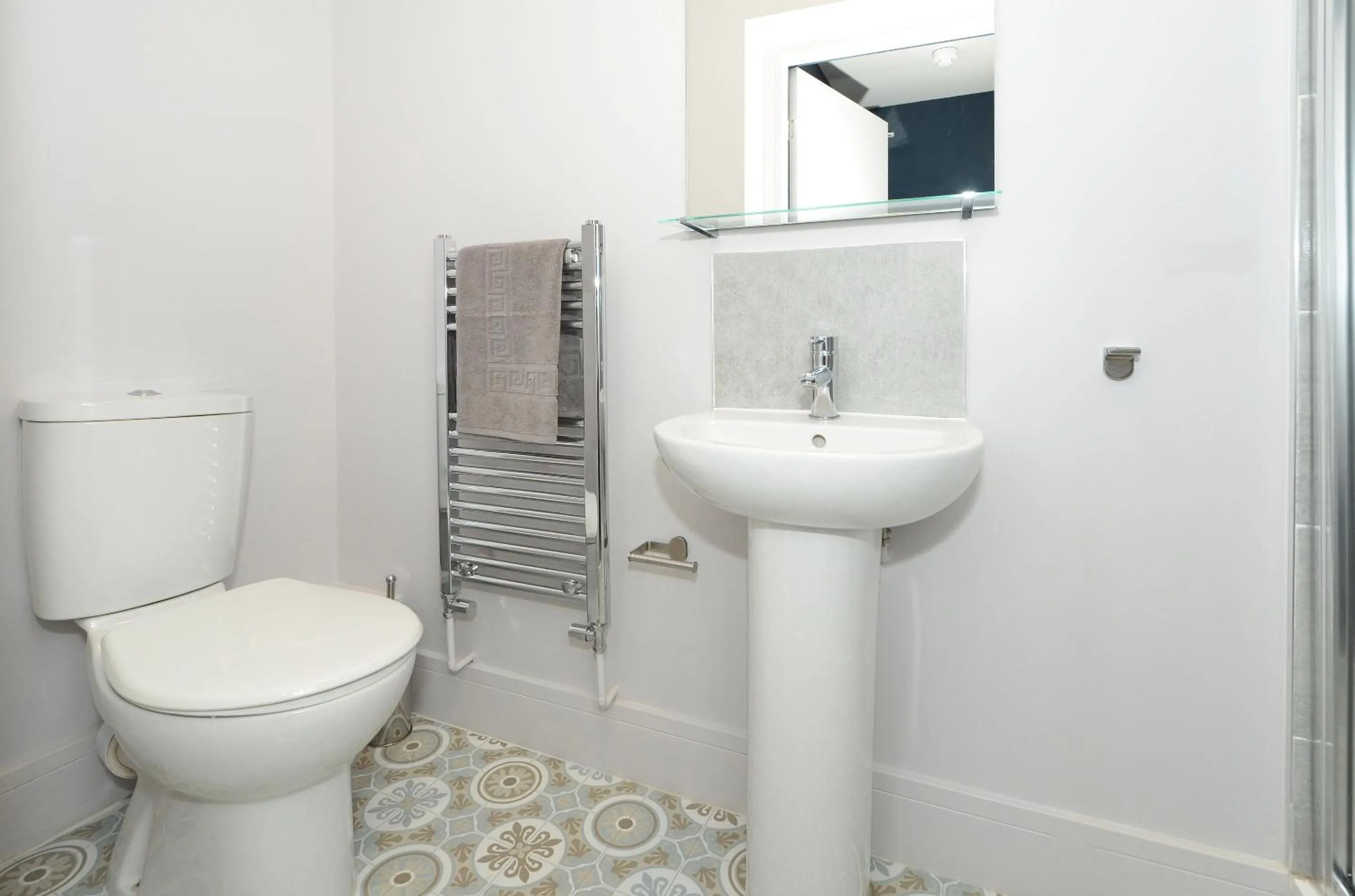 Bathroom in Townhouse PLUS @ London Road Stoke