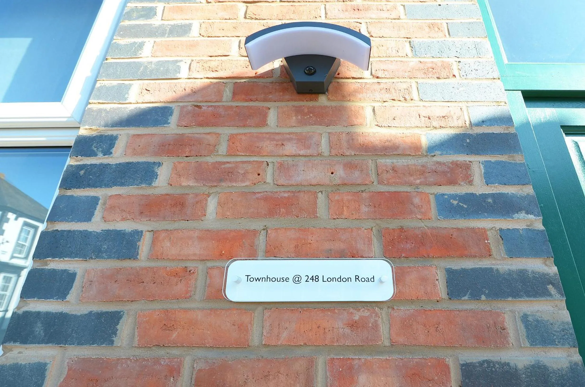 Property building in Townhouse PLUS @ London Road Stoke