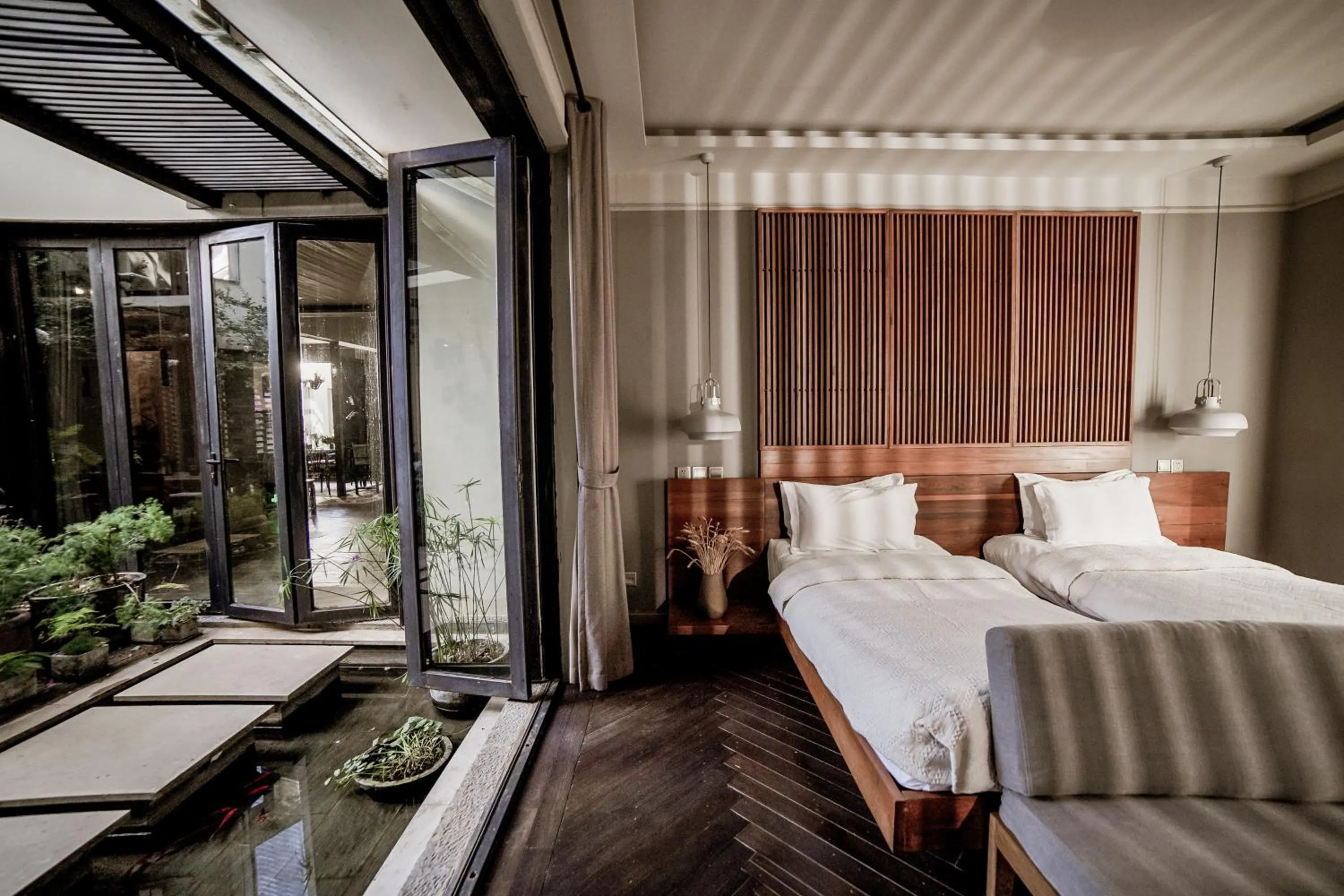 Bed in Yakamoz Haijie Hotel