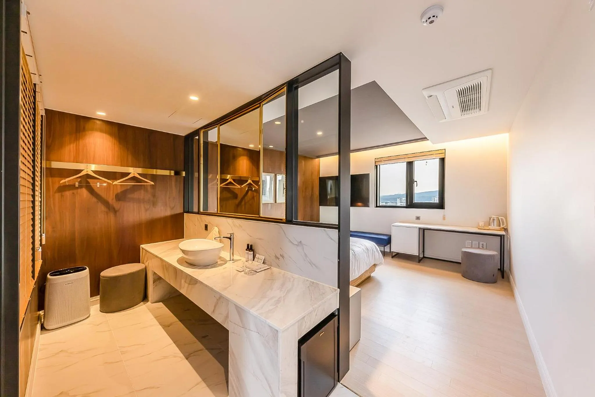 Bed in Brown-Dot Hotel Ulsan-Sincheon