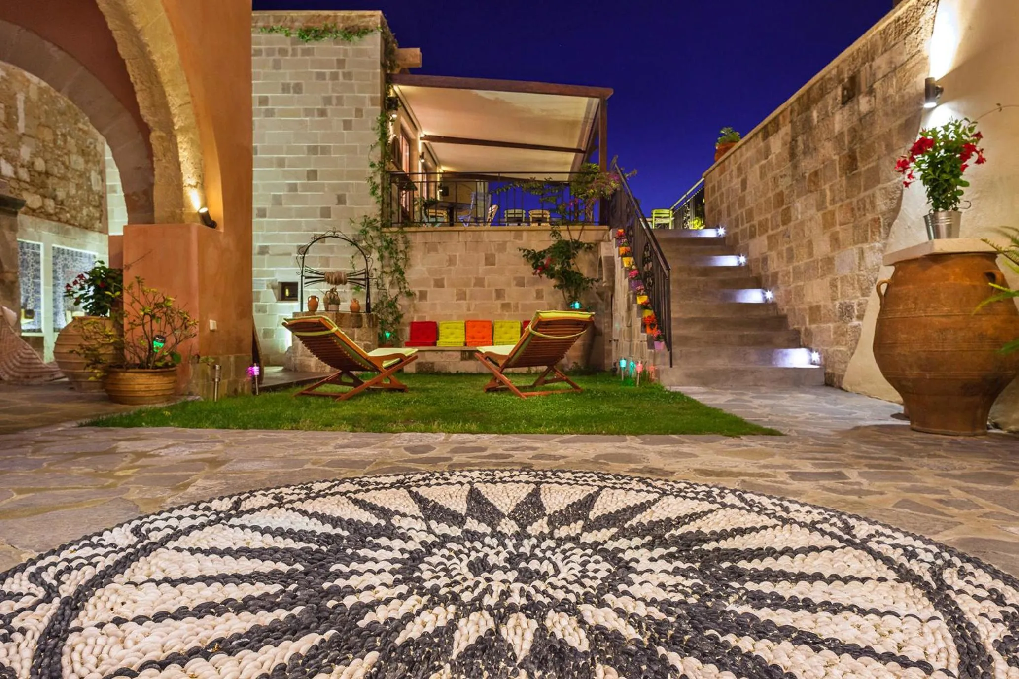 Garden in In Camera Art Boutique Hotel