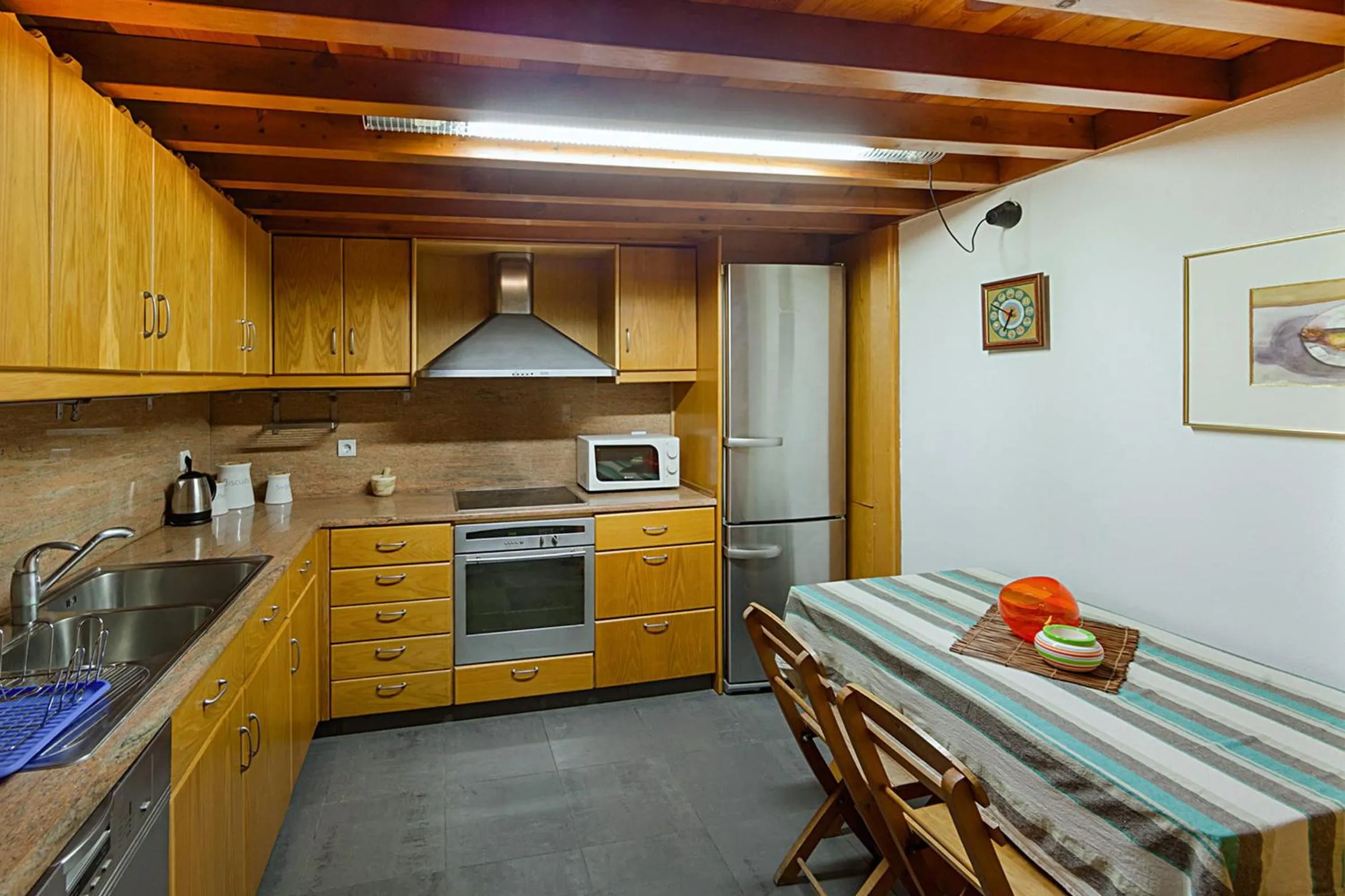 Kitchen or kitchenette in In Camera Art Boutique Hotel