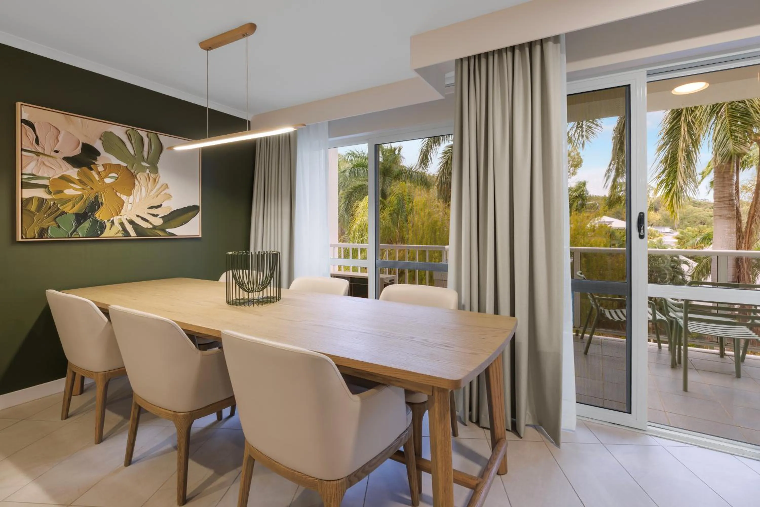 Dining area in Coral Coast Resort Accor Vacation Club Apartments