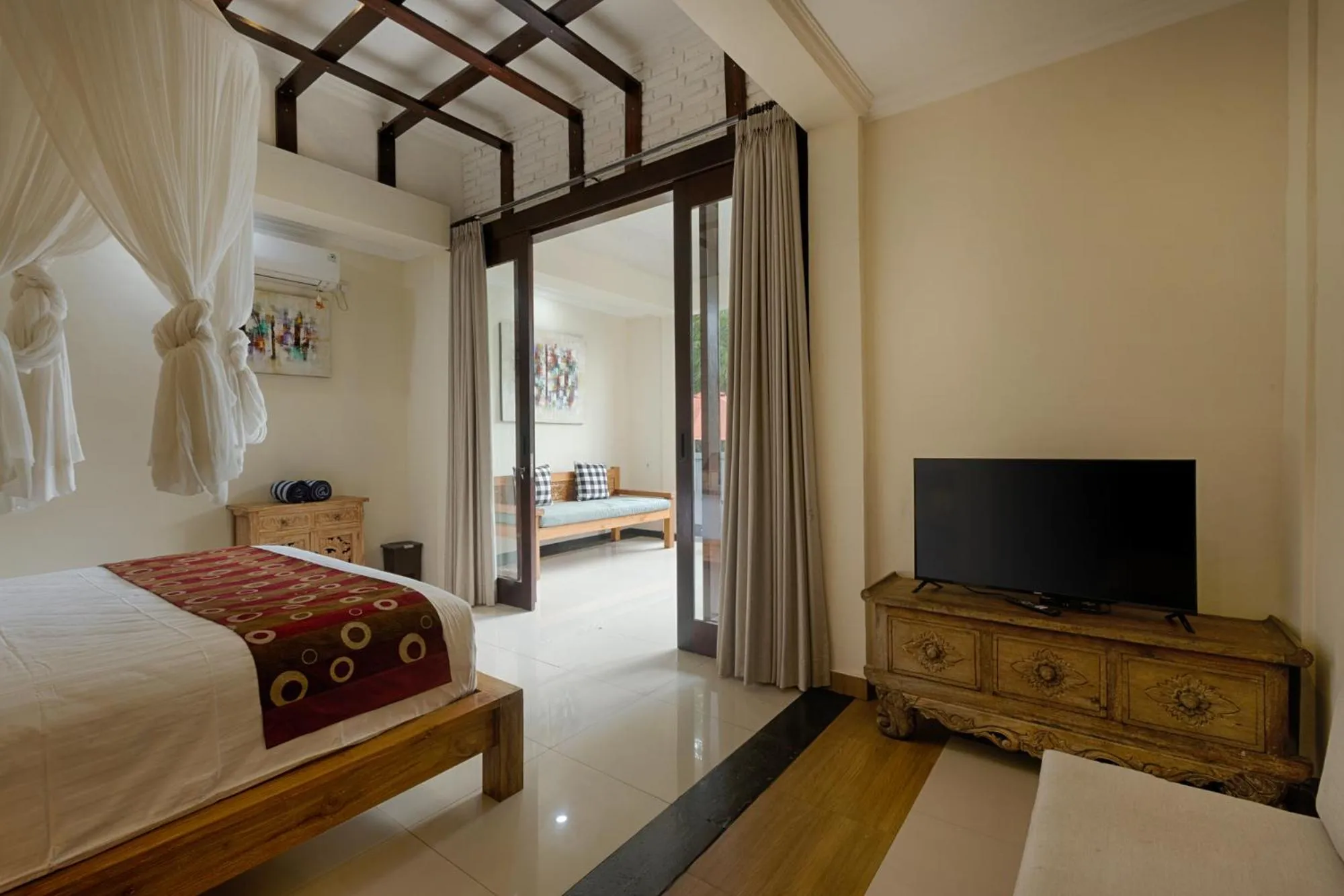 Bedroom, Bed in Kaja Villa