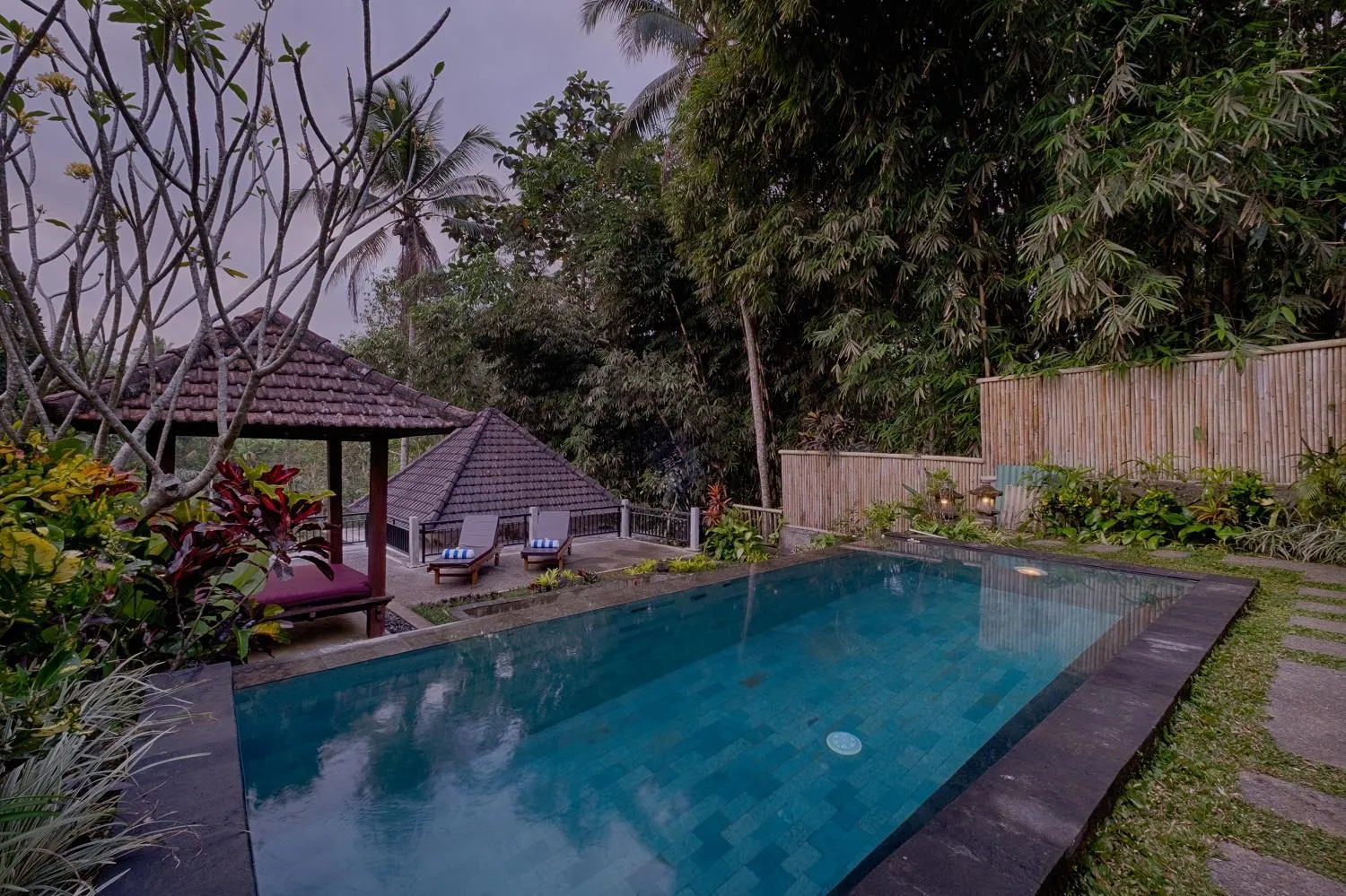 Swimming pool in Kaja Villa