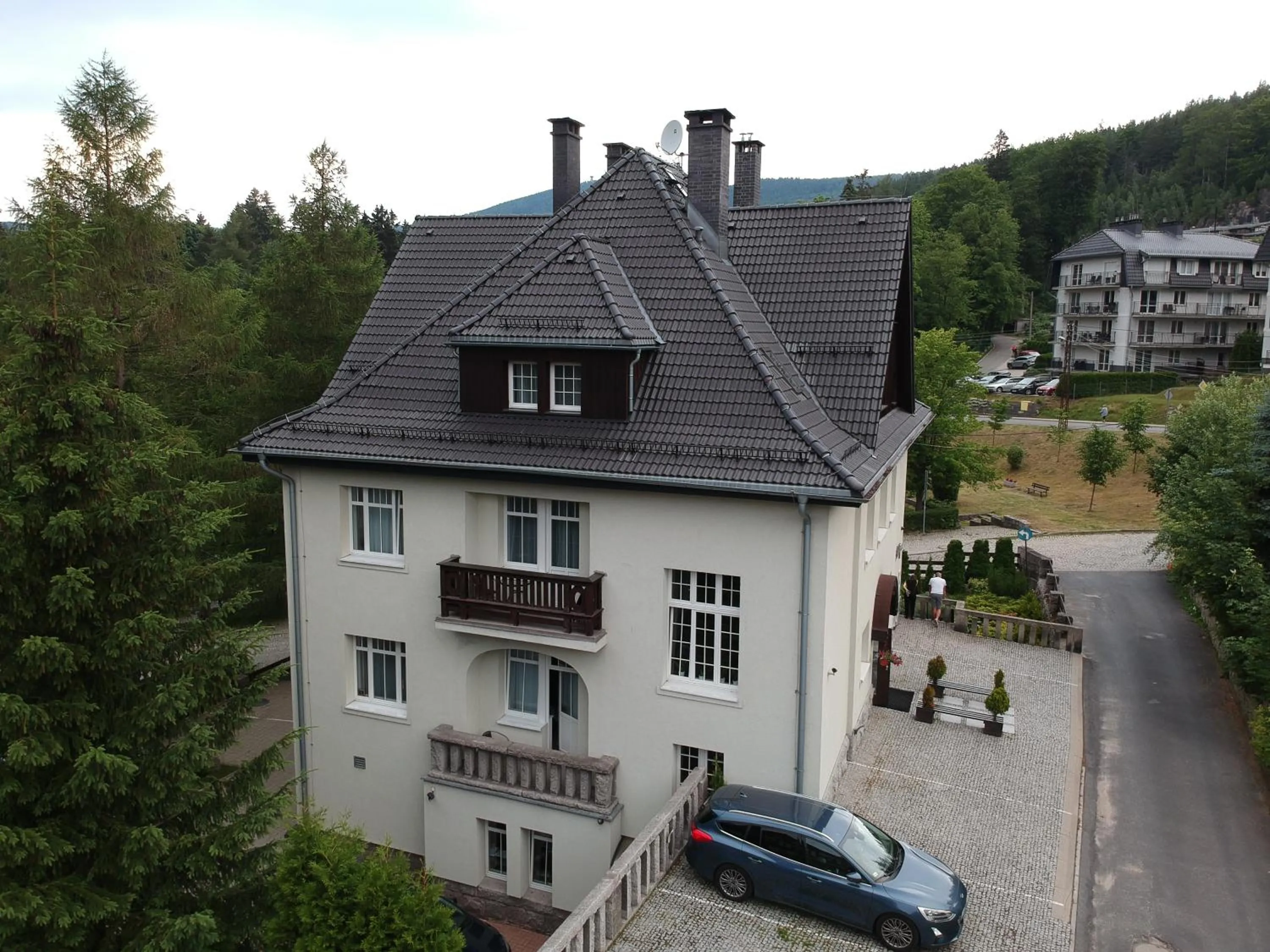 Property building in Willa Na Cichej