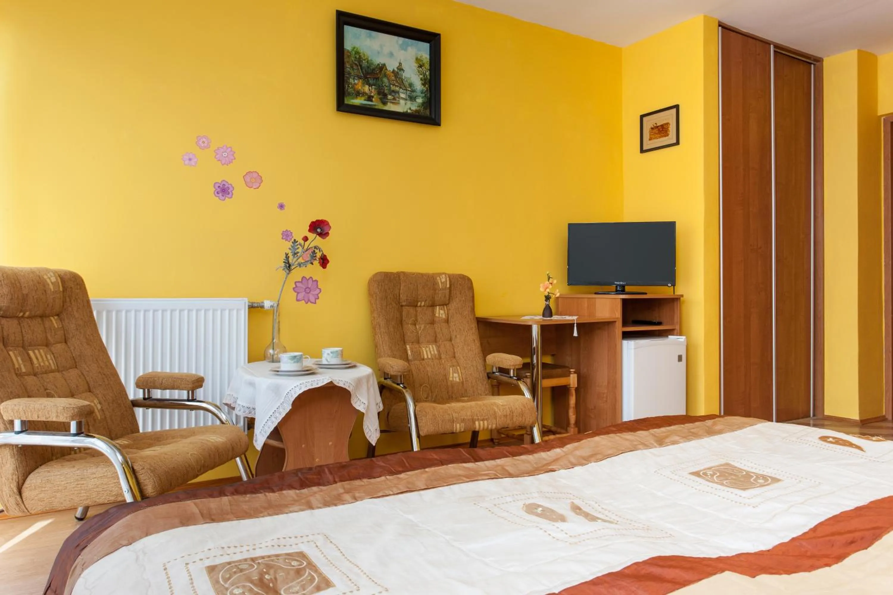 TV and multimedia, Bed in Villa Ula