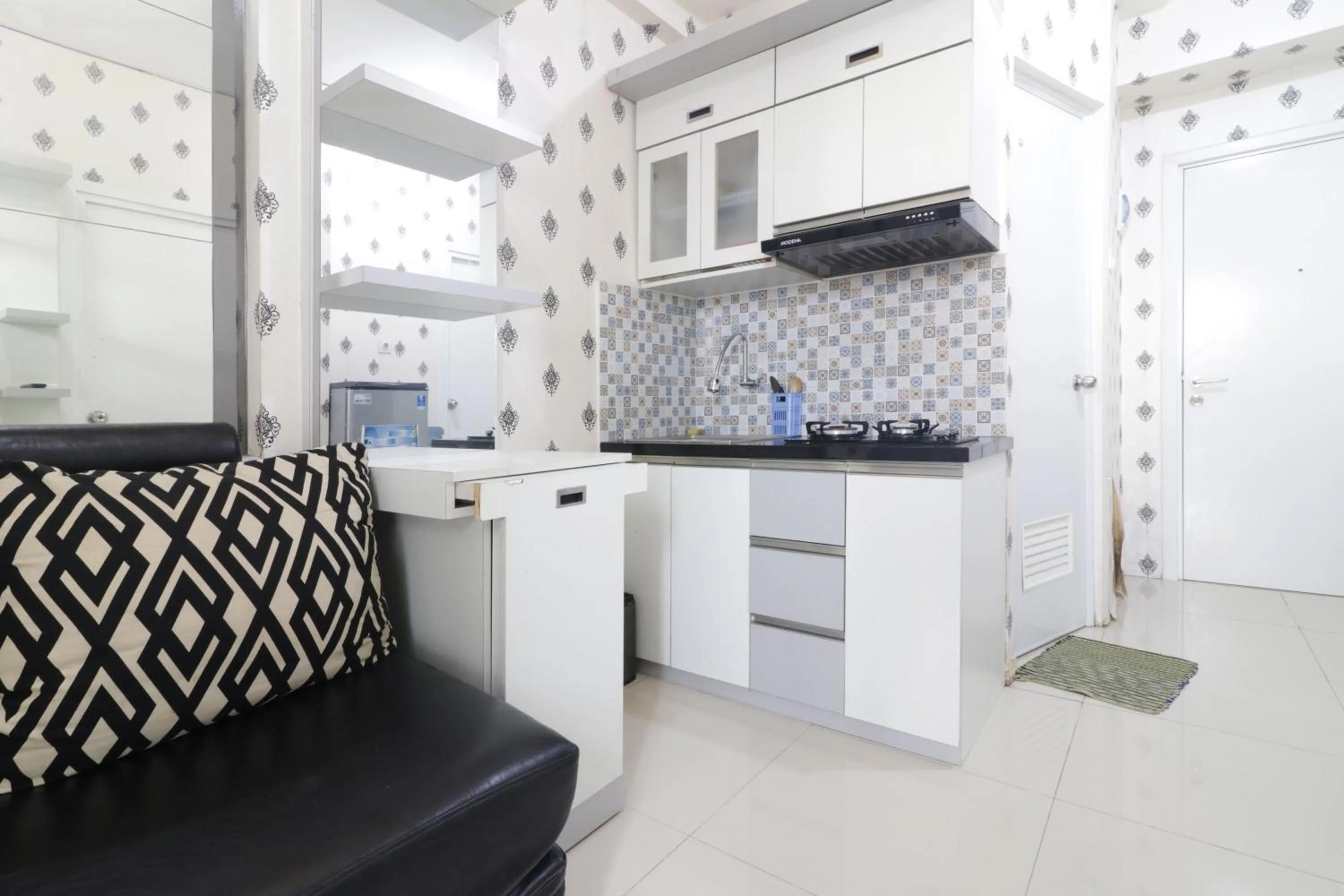 Kitchen or kitchenette in Green Pramuka City by SR Property