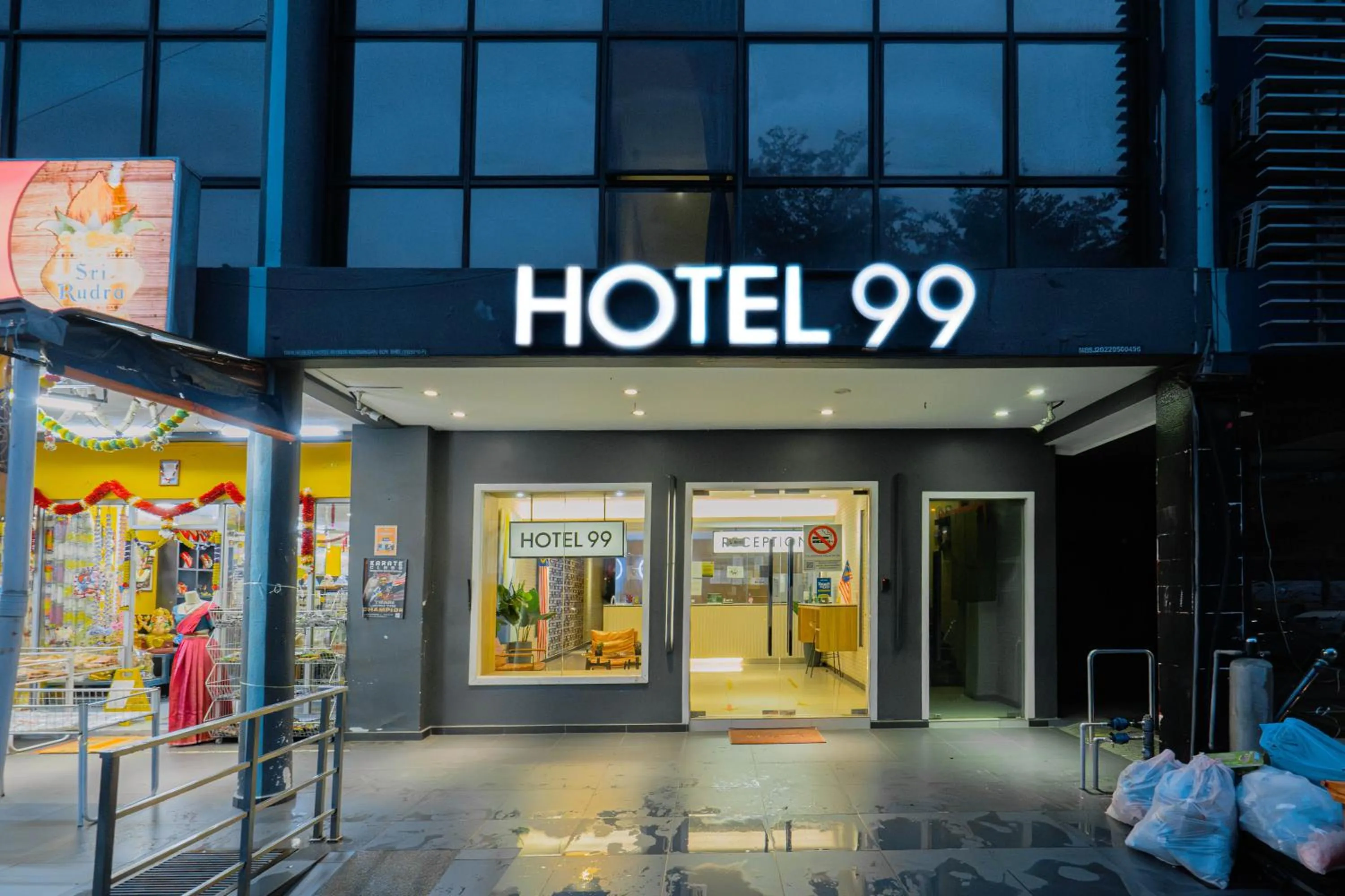 Property building in Hotel 99 Seri Kembangan Serdang