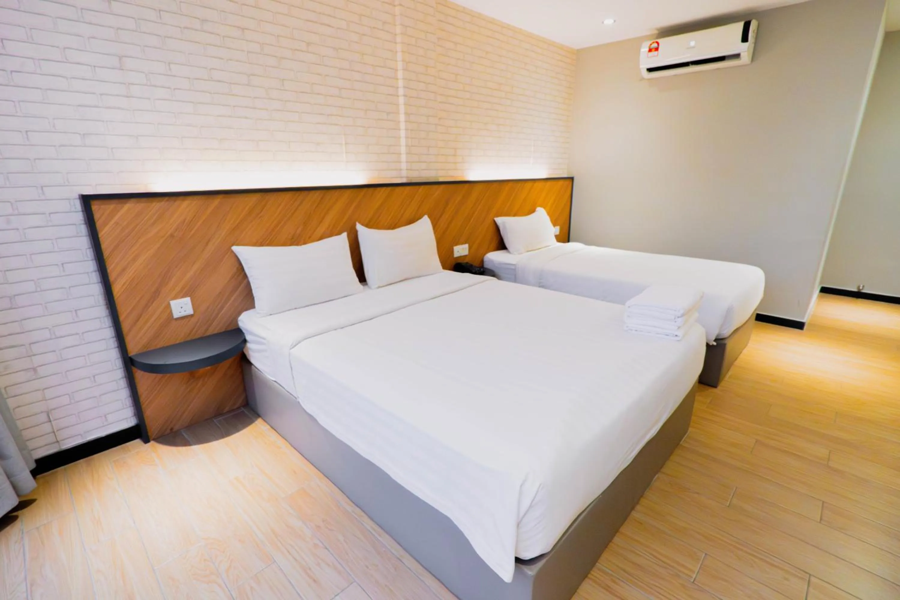 Bed in Hotel 99 Seri Kembangan Serdang