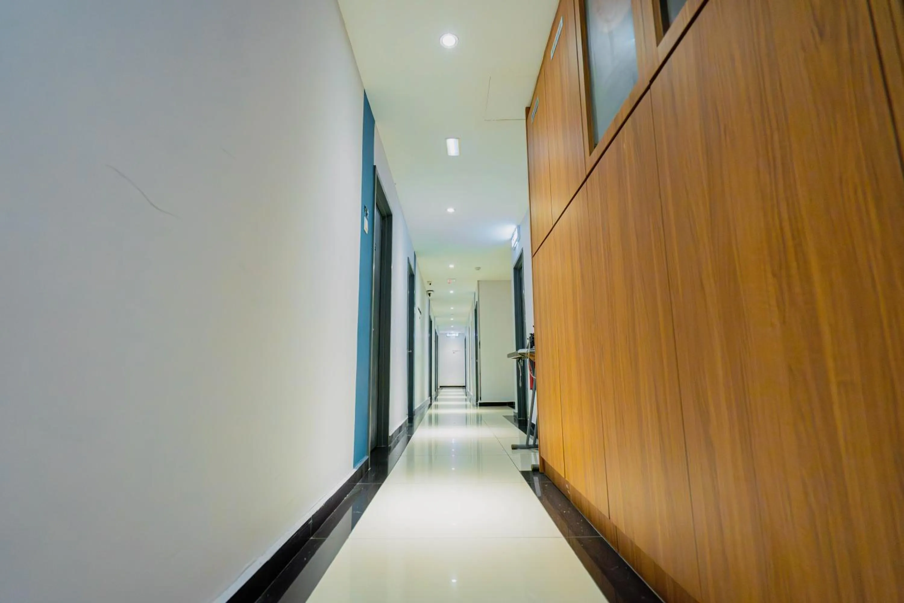 wardrobe in Hotel 99 Seri Kembangan Serdang