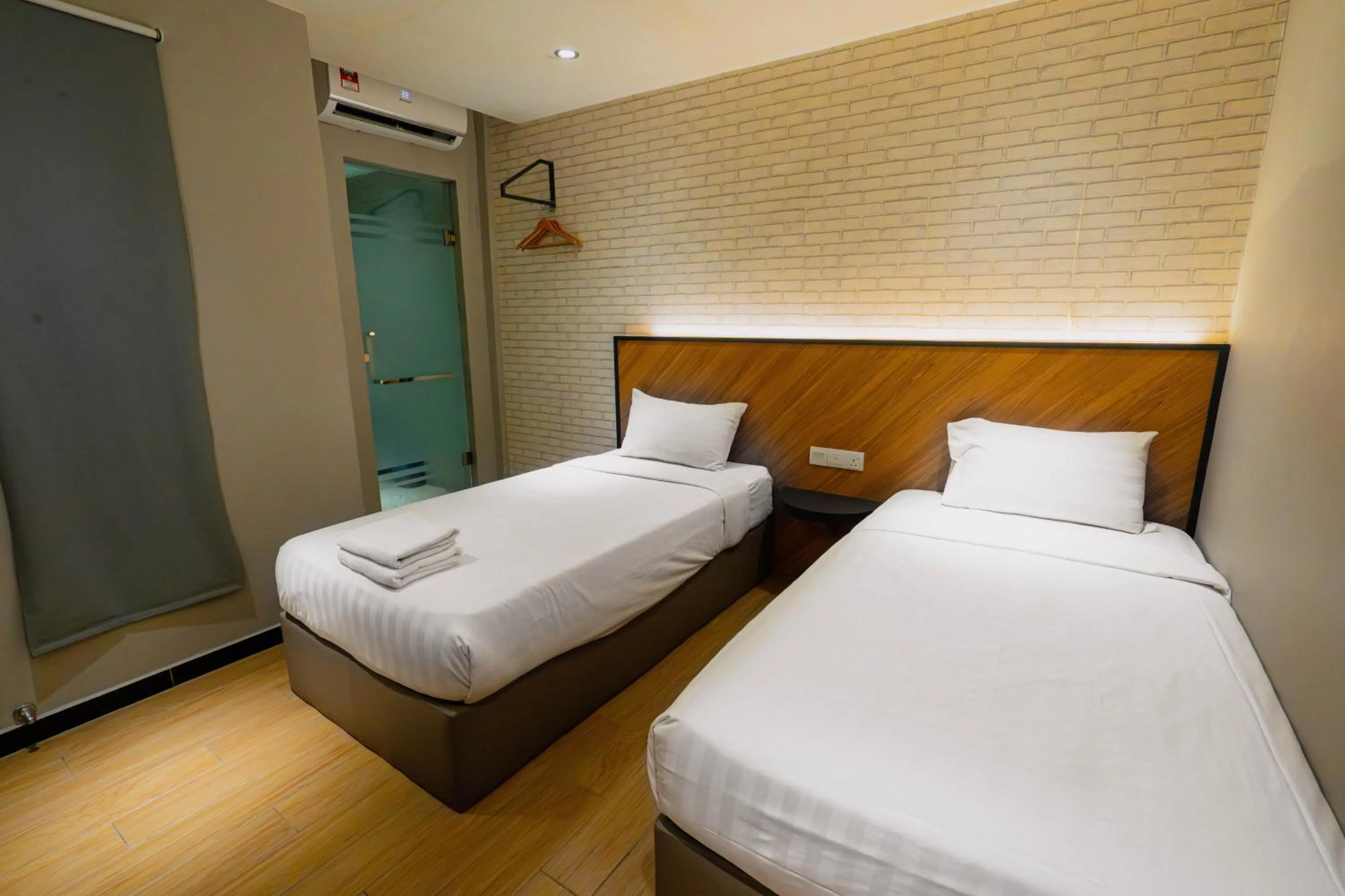 Bedroom, Bed in Hotel 99 Seri Kembangan Serdang