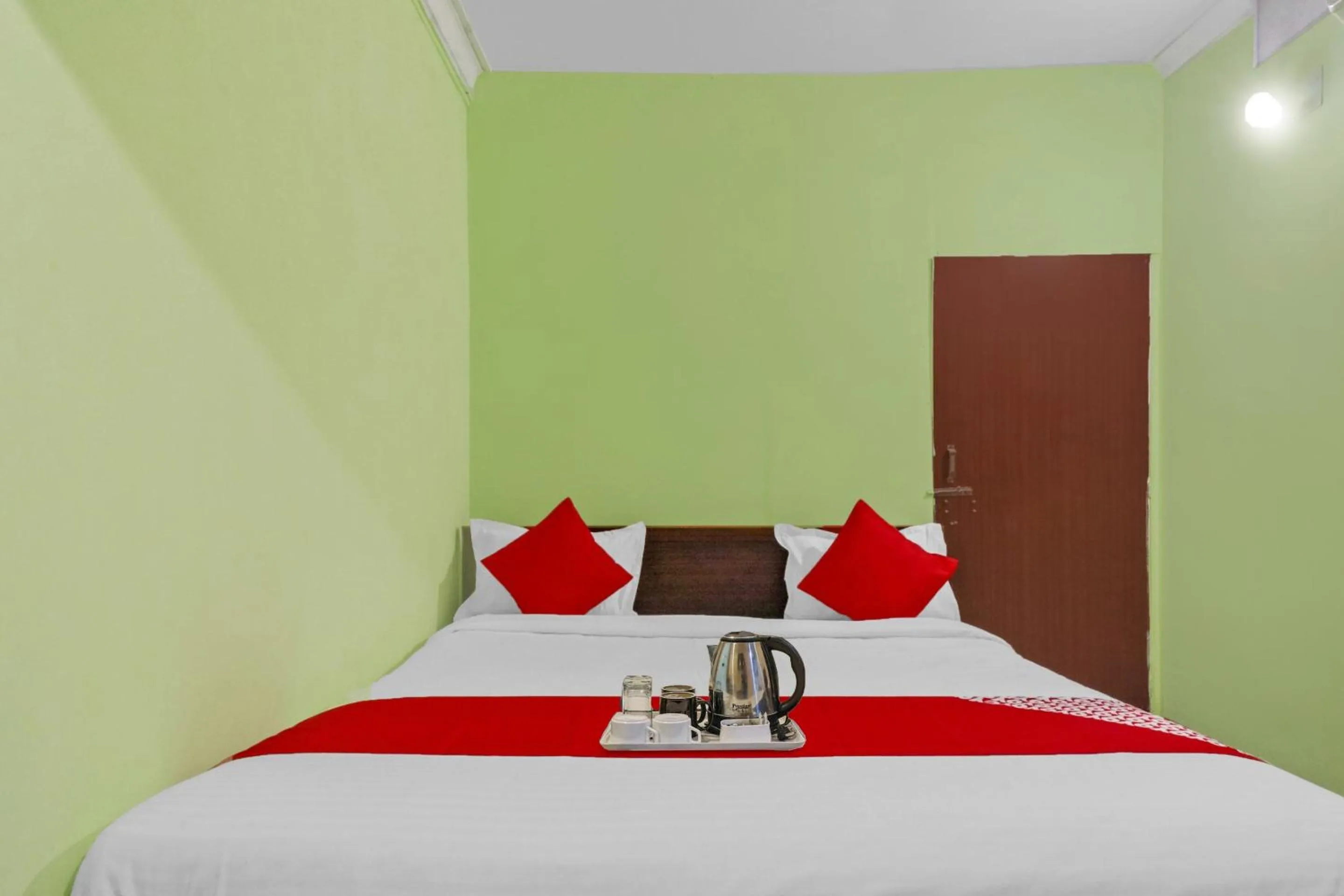 Bedroom, Bed in Super Hotel O Sai Heritage