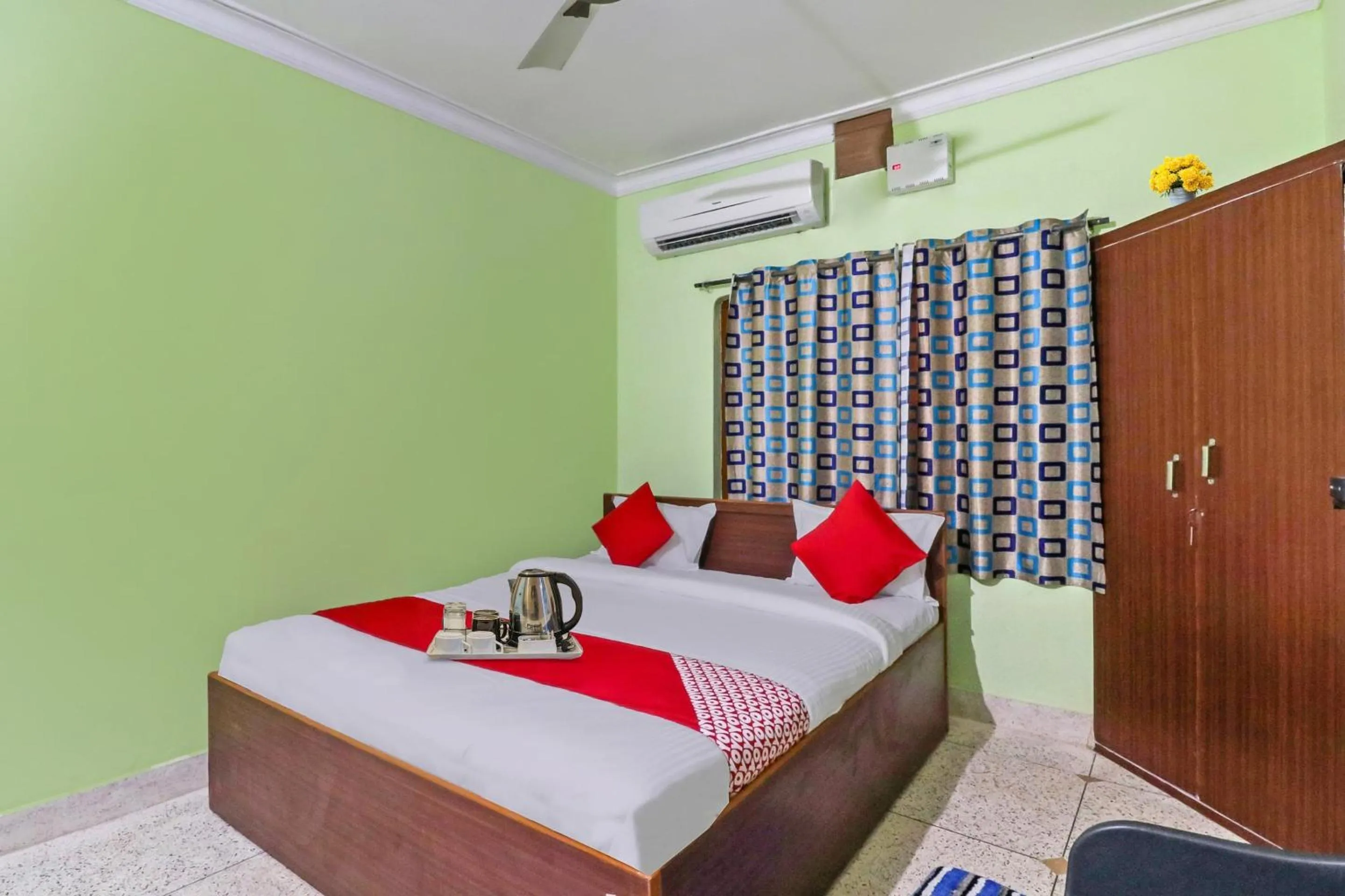 Bedroom, Bed in Super Hotel O Sai Heritage