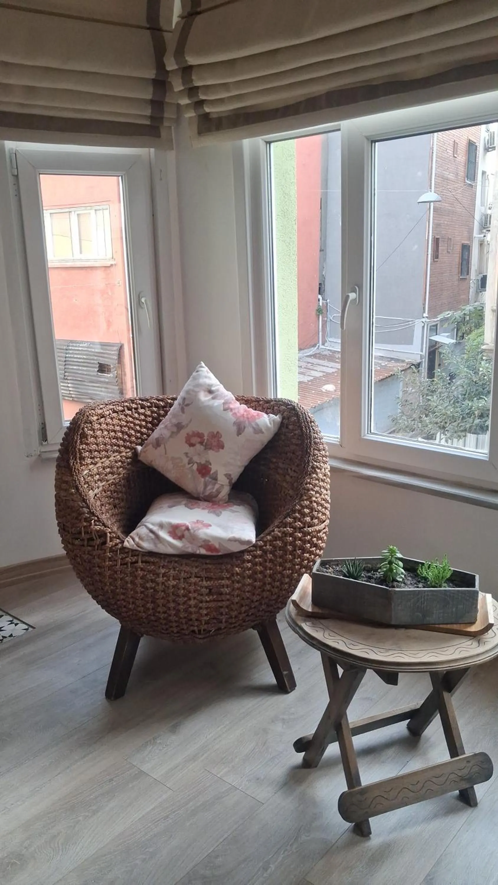 The White Swan Suites Beyoglu