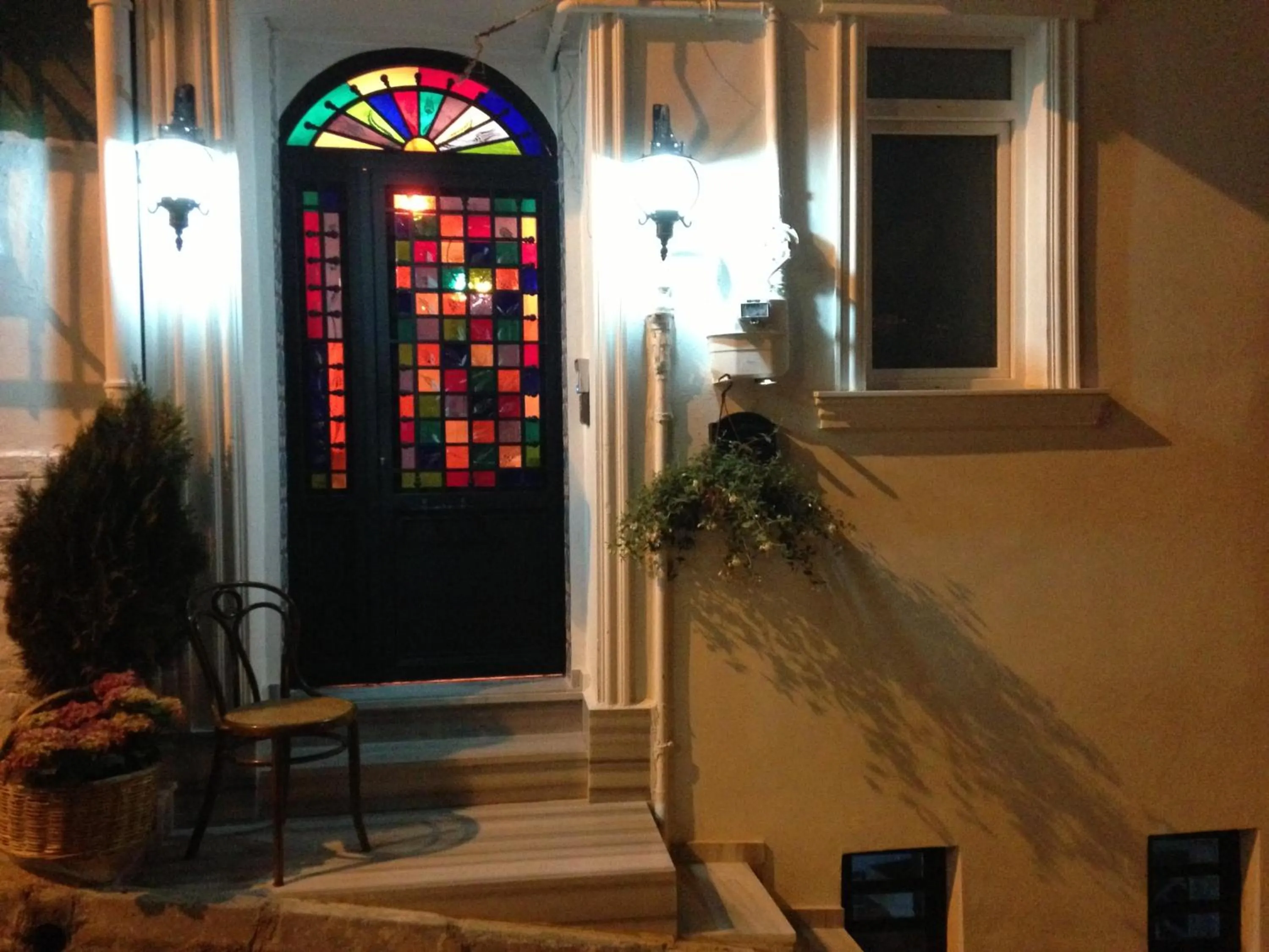 Facade/entrance in The White Swan Suites Beyoglu