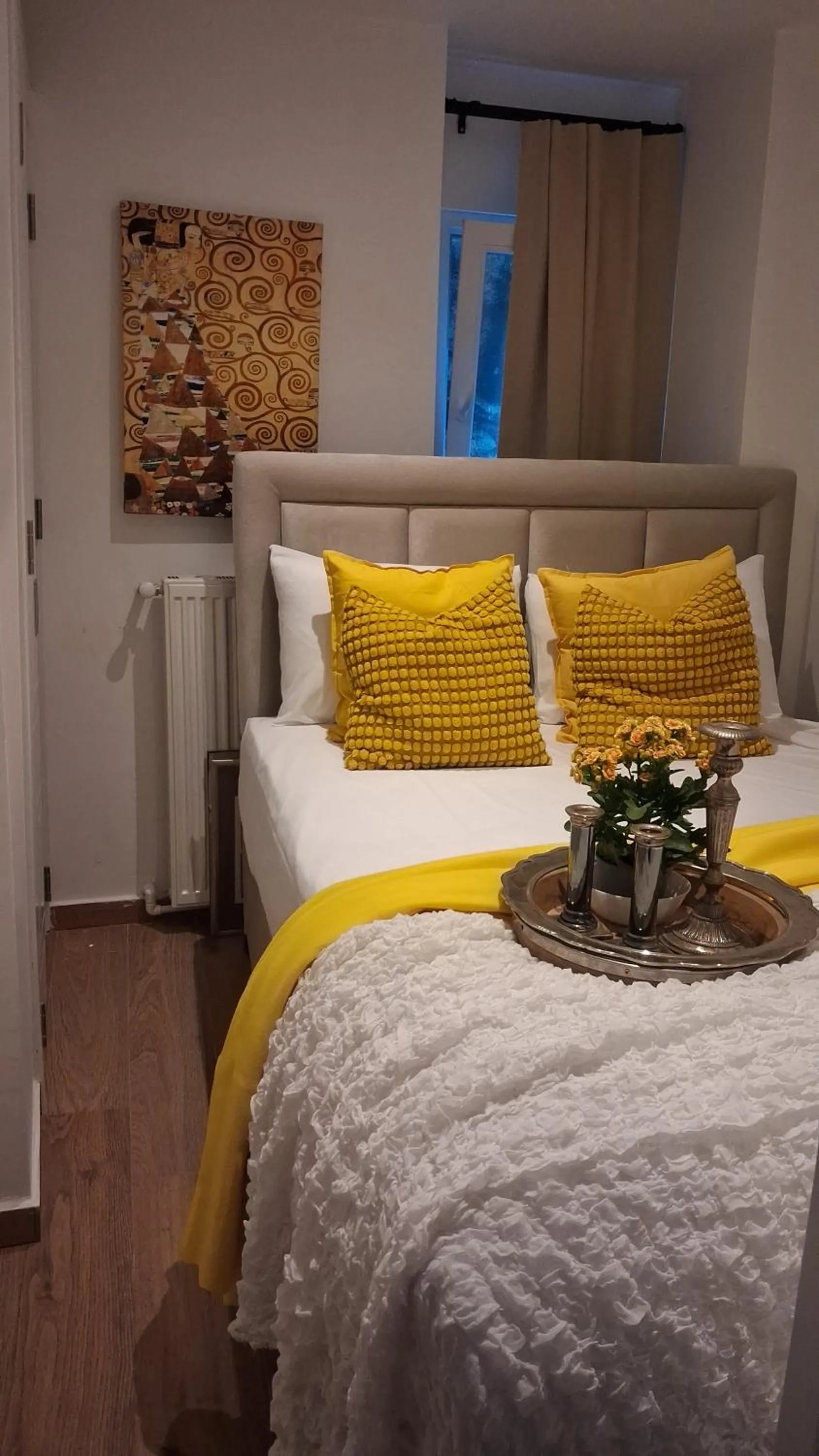 Bed in The White Swan Suites Beyoglu