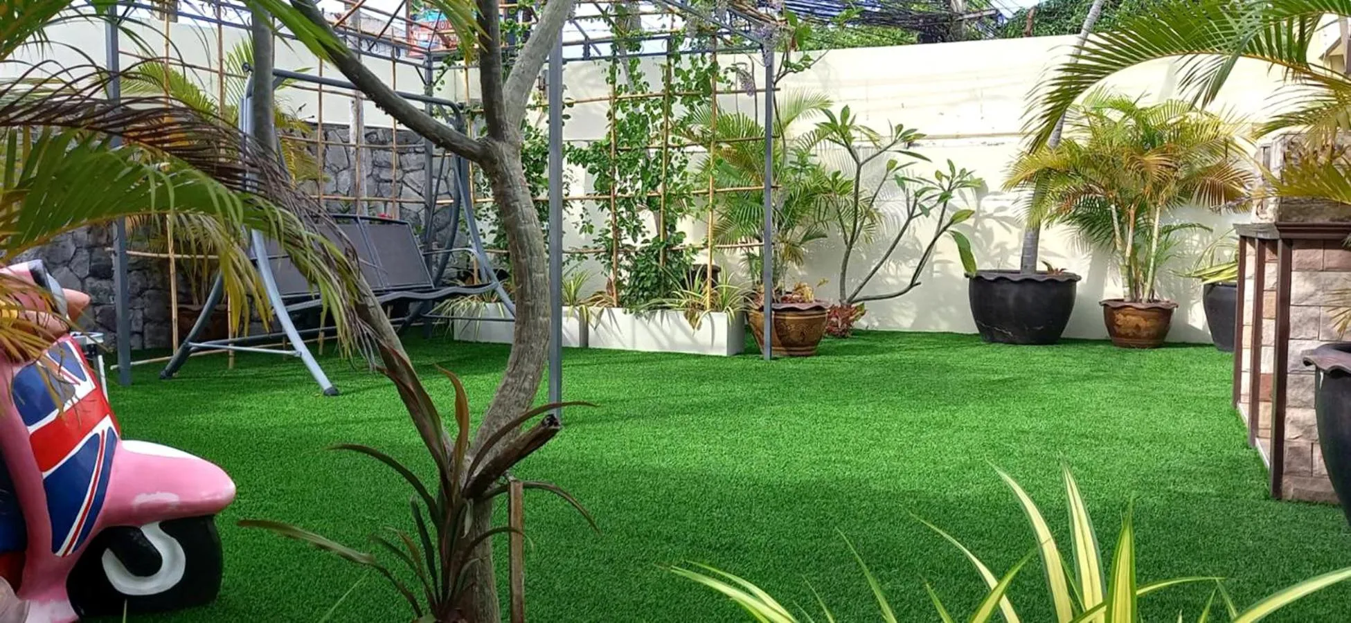 Garden in VIEWBOR VILLA - PATTAYA HOLIDAY HOUSE WALKING STREET 4 bedrooms