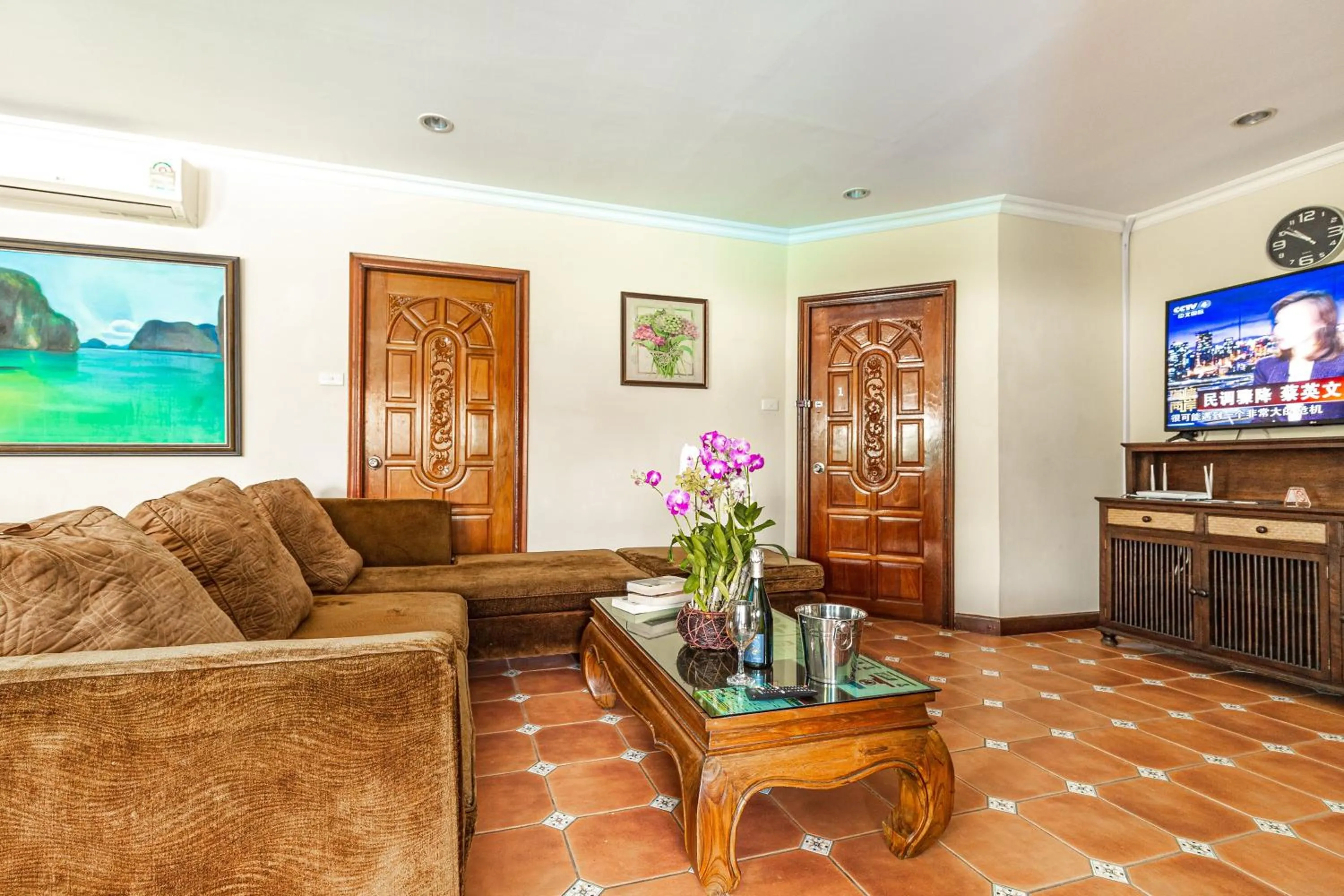 Communal lounge/ TV room in VIEWBOR VILLA - PATTAYA HOLIDAY HOUSE WALKING STREET 4 bedrooms