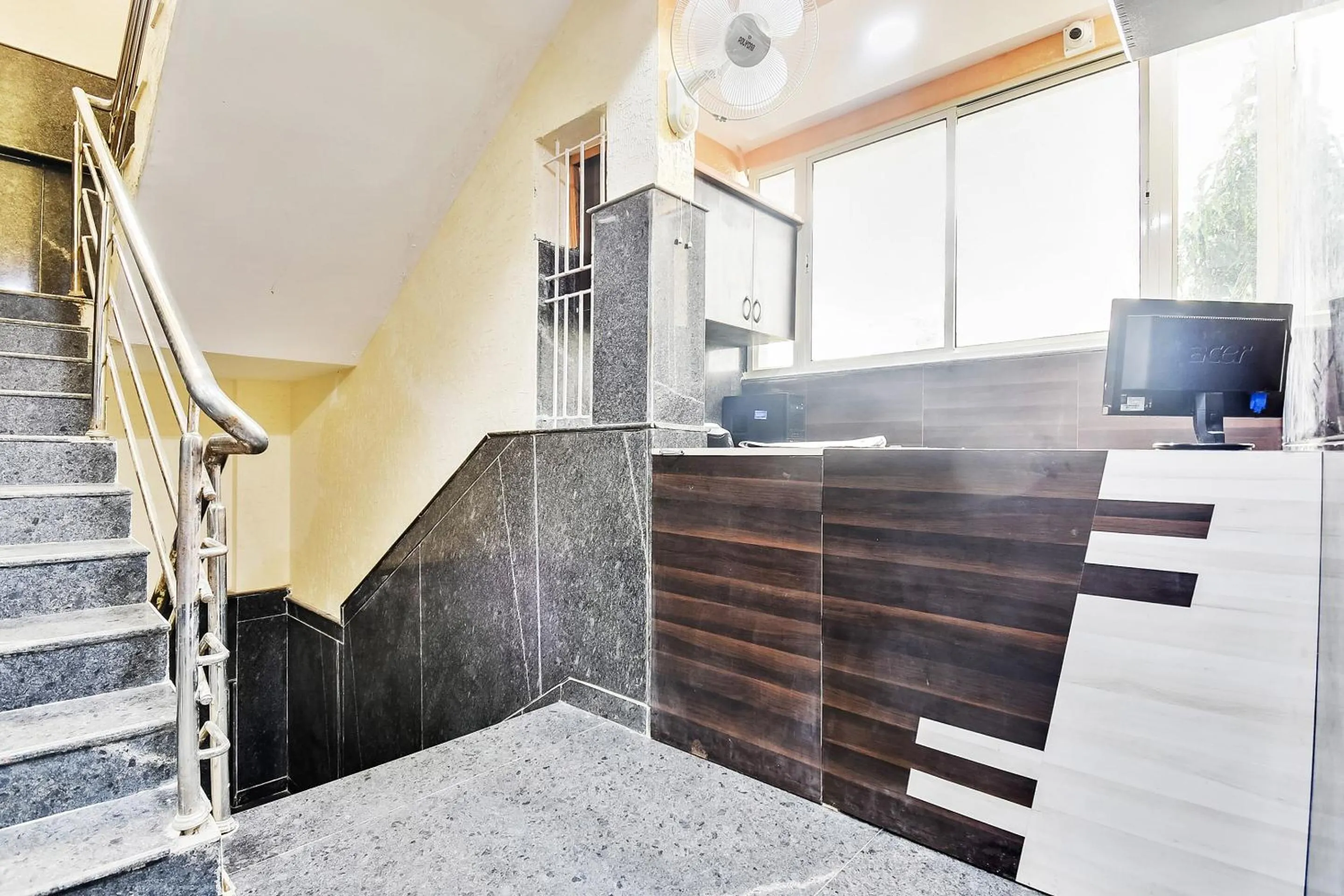 Lobby or reception in SPOT ON Gayatri Comforts