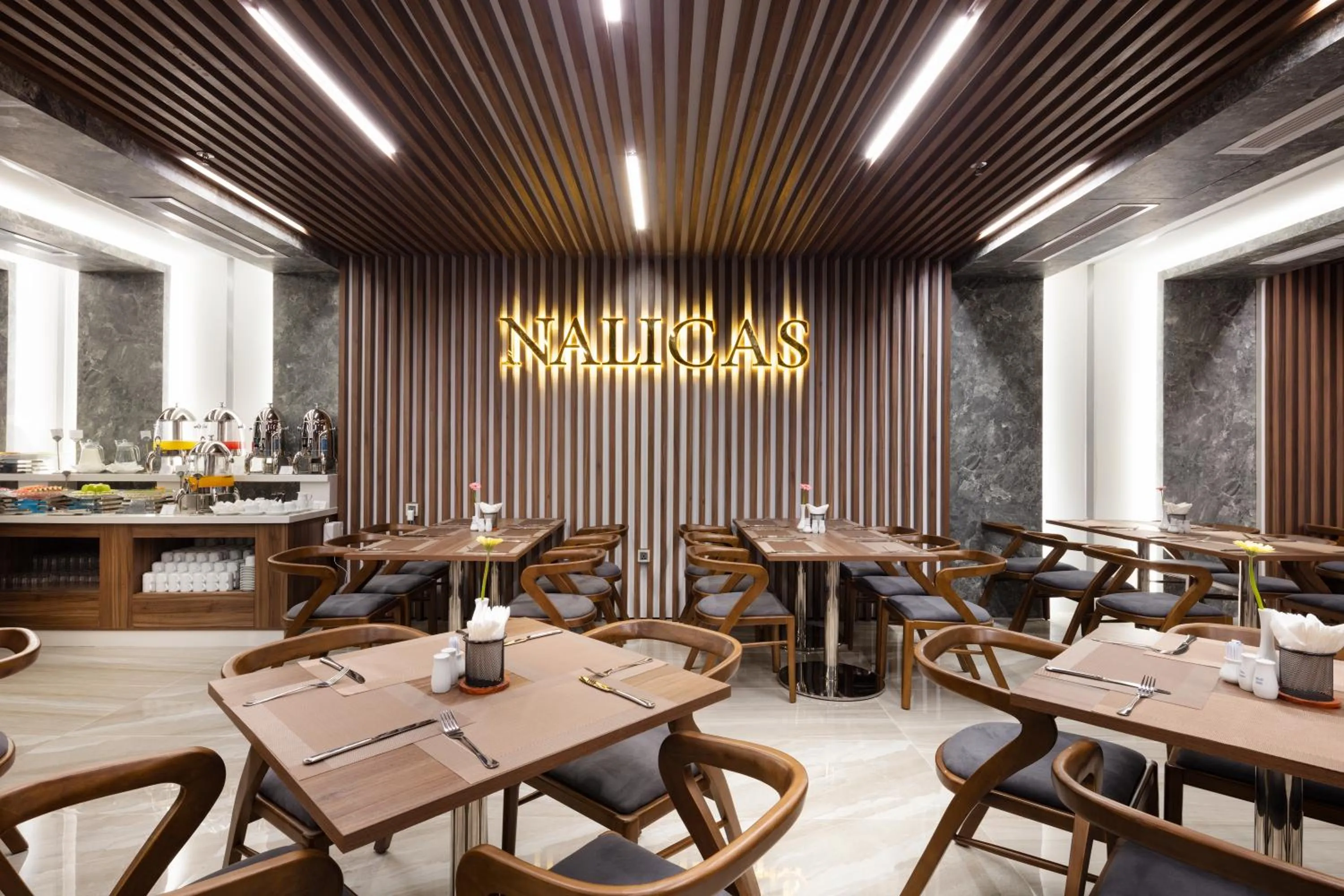 Restaurant/places to eat in Nalicas Nha Trang Hotel