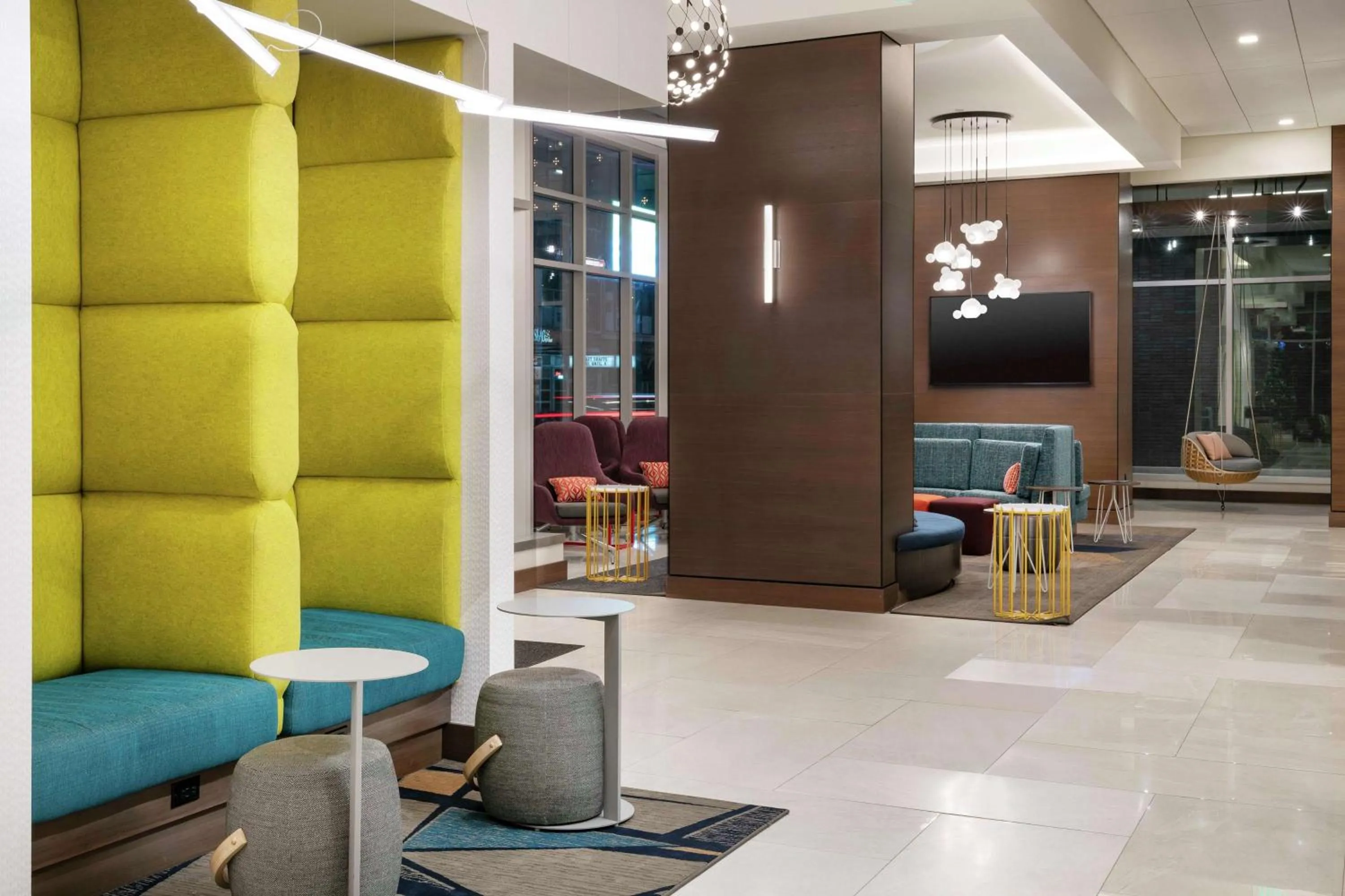 Lobby or reception in Tru By Hilton Denver Downtown Convention Center