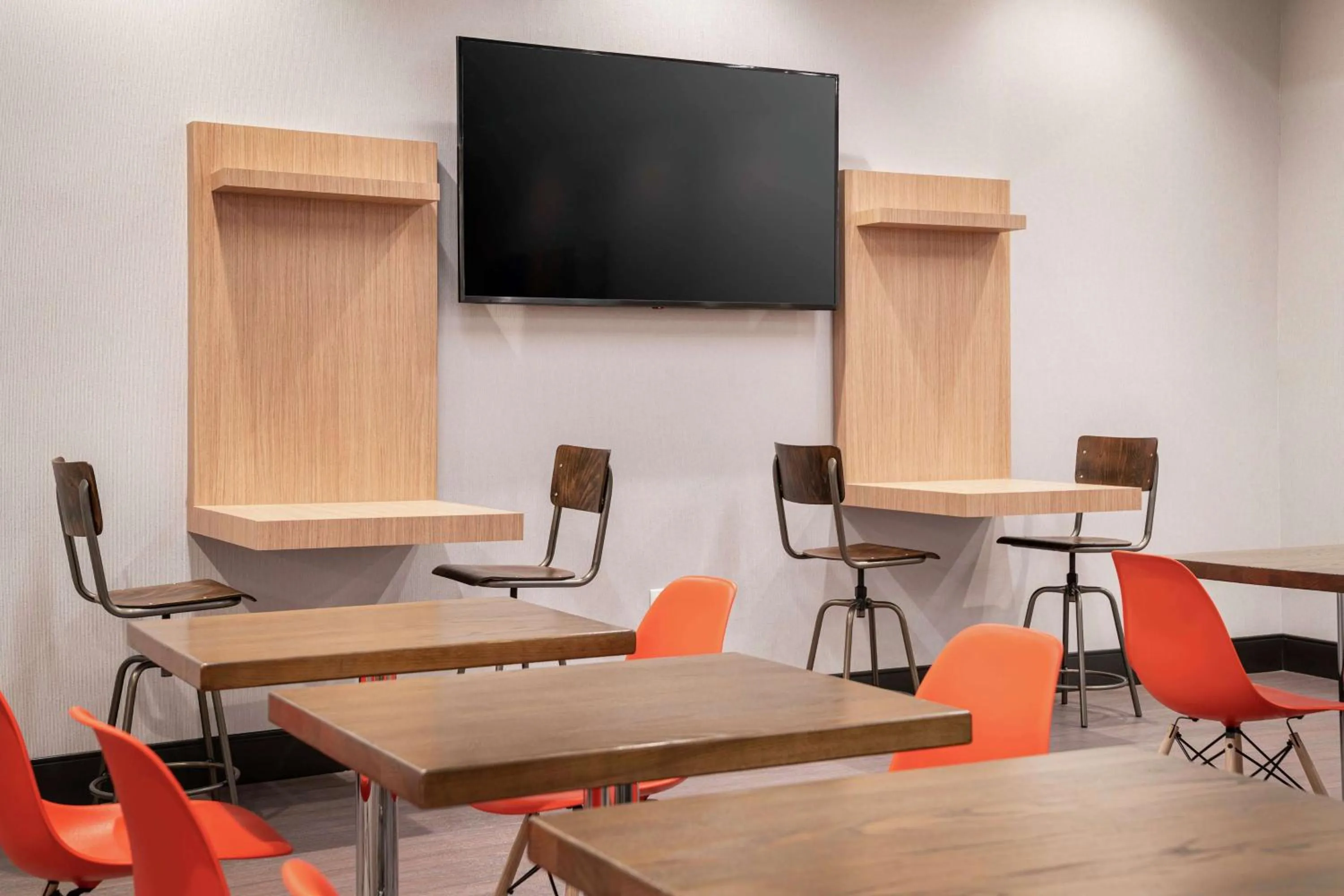 Breakfast in Tru By Hilton Denver Downtown Convention Center