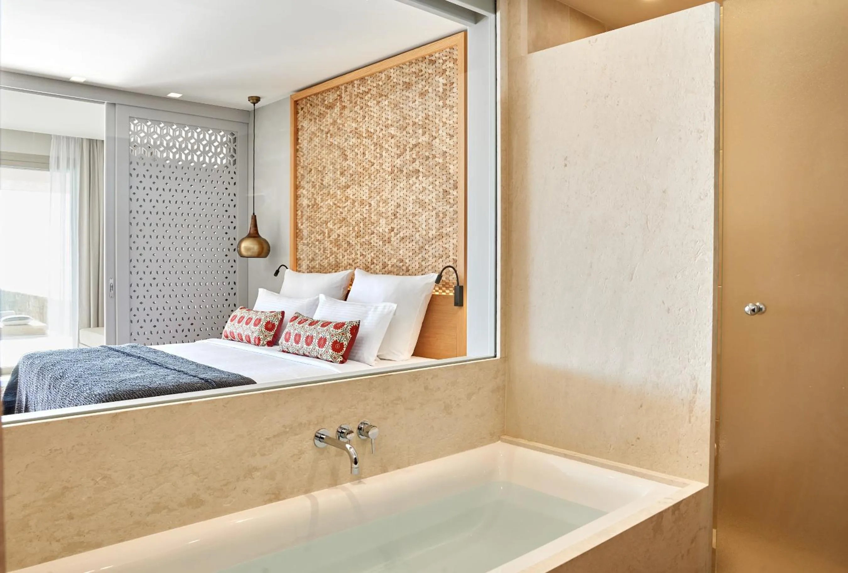 Bathroom, Bed in Elix, Mar-Bella Collection