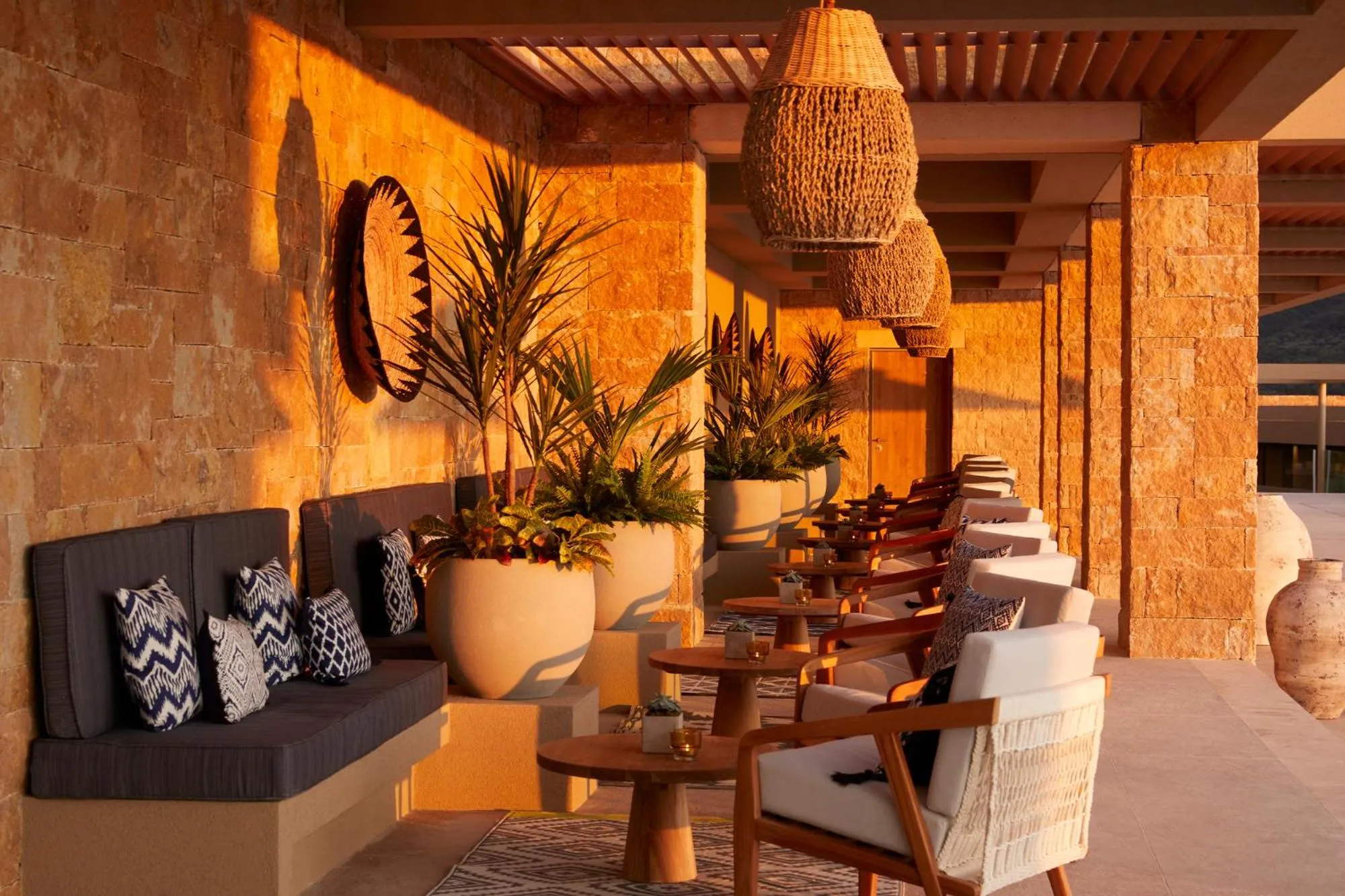 Restaurant/places to eat in Elix, Mar-Bella Collection