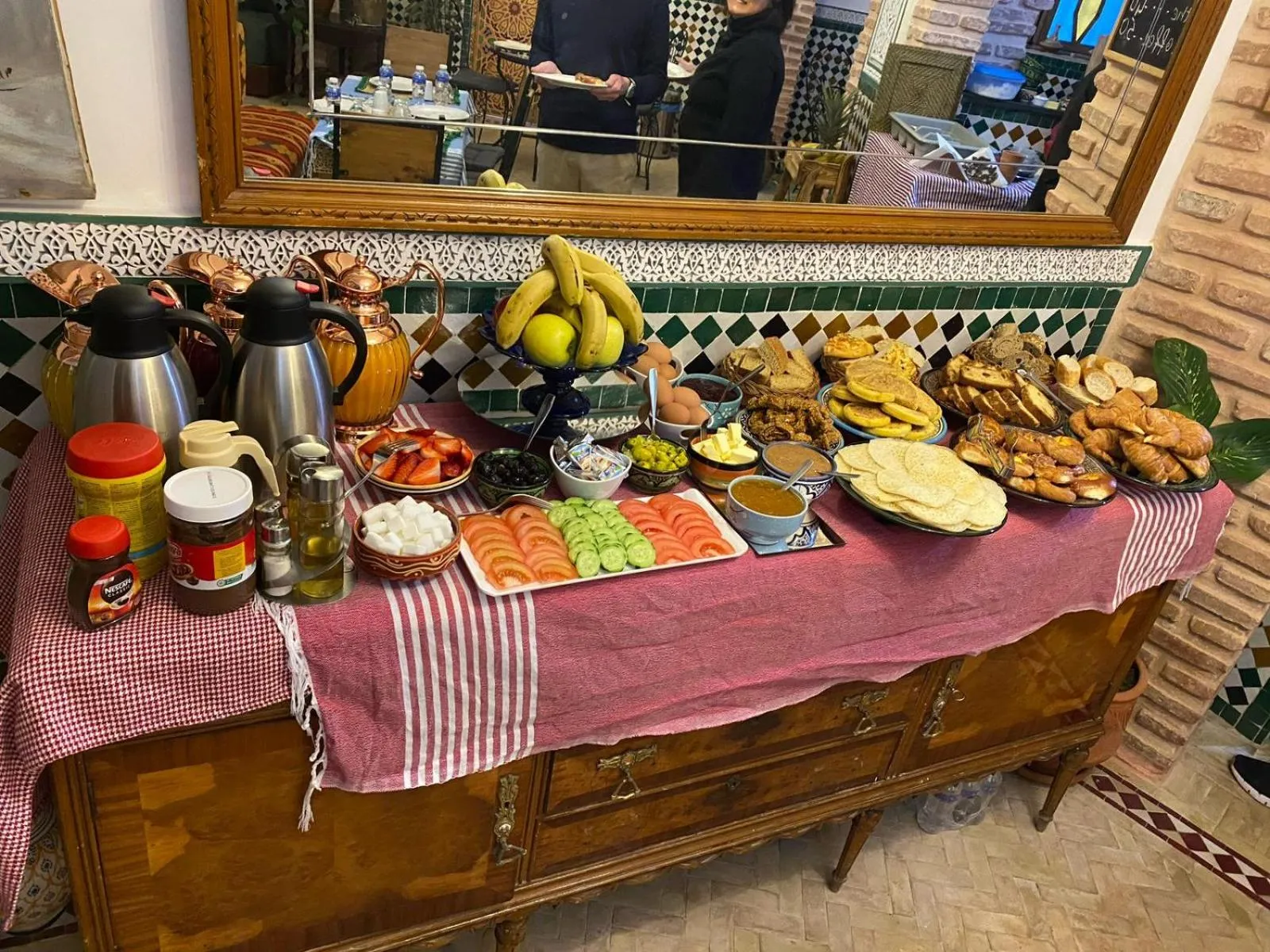 Buffet breakfast in Dar Rif Kebdani