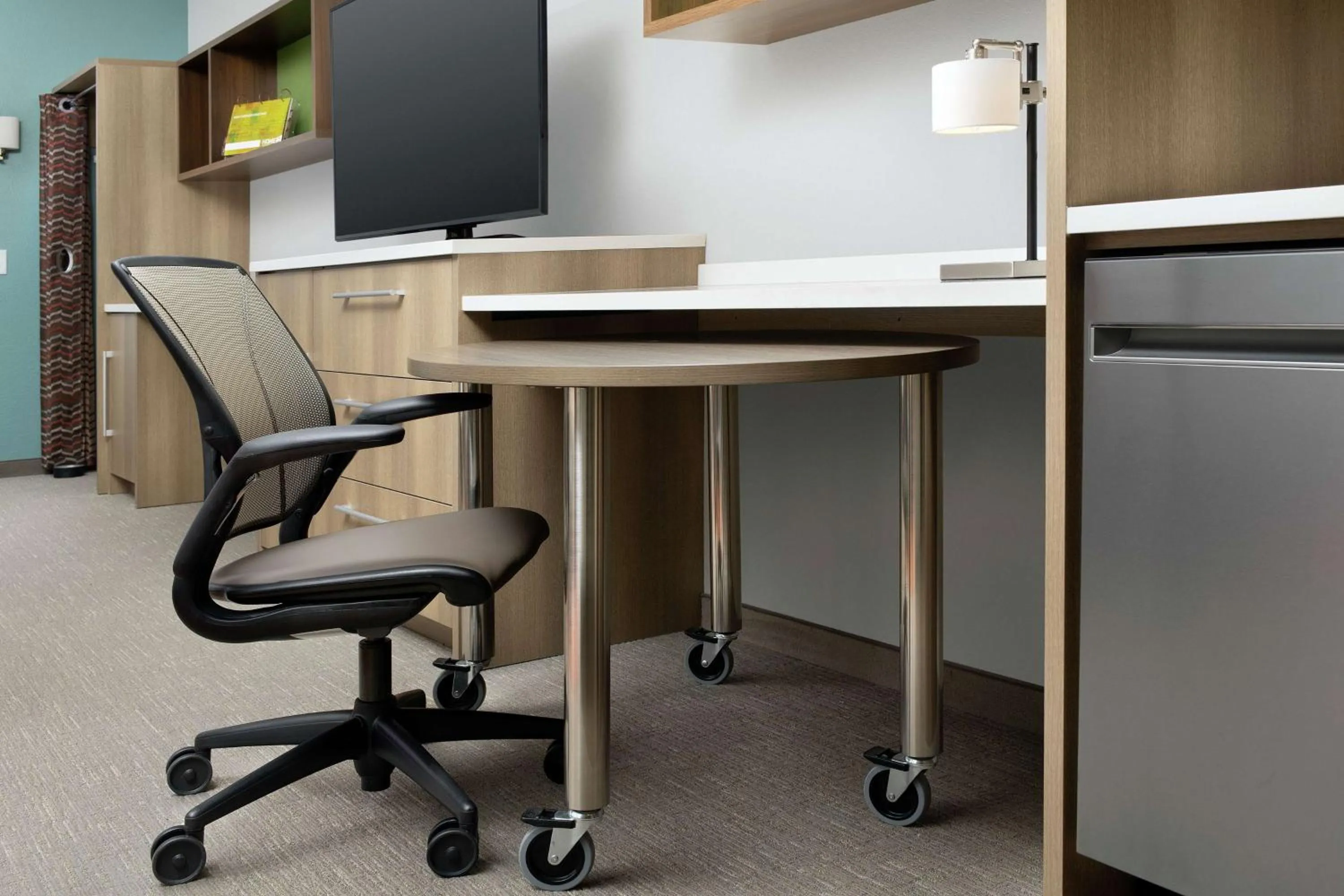 Bedroom in Home2 Suites By Hilton Asheville Biltmore Village