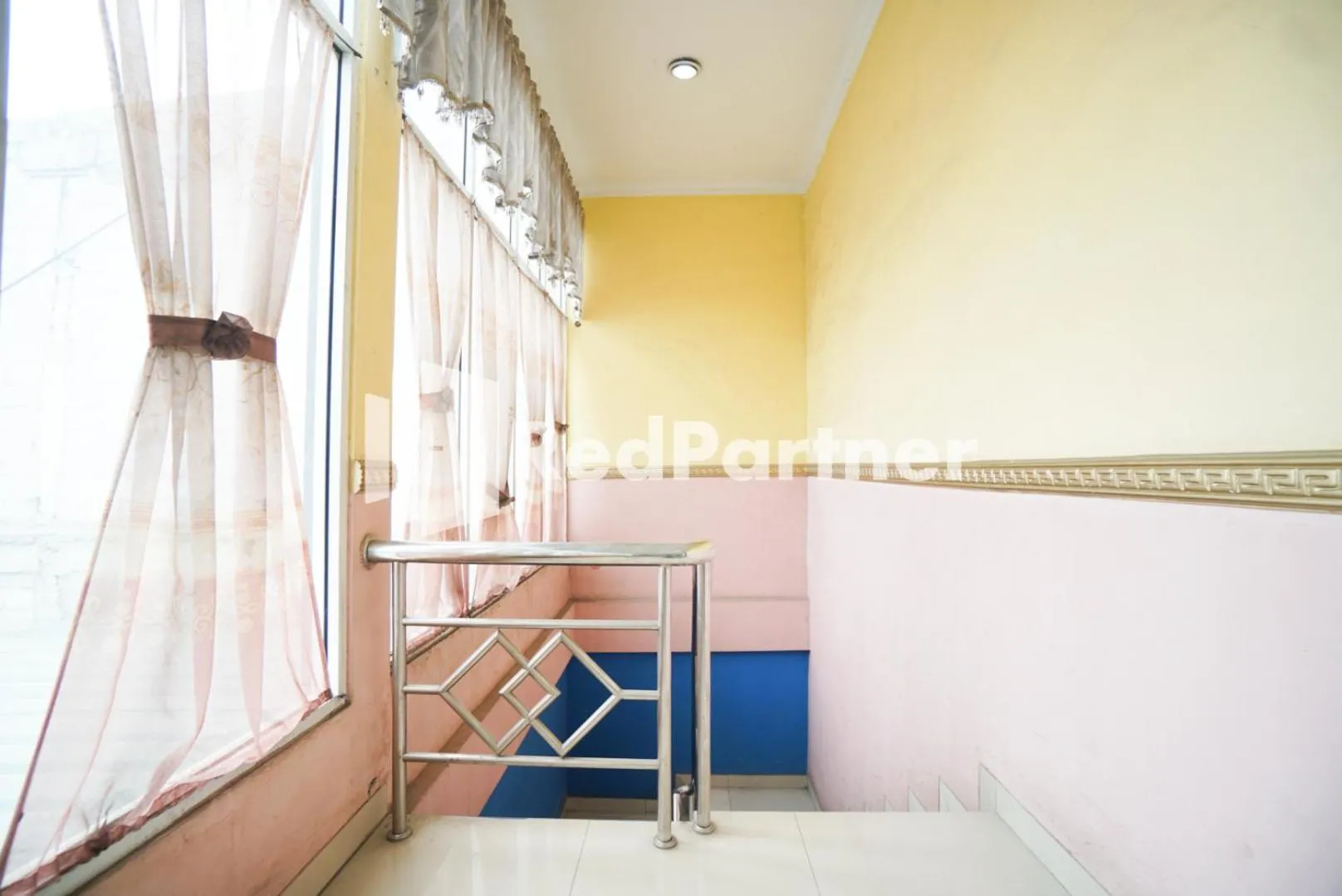 Other in Surabaya Jaya Hotel near Soekarno Hatta Airport Redpartner