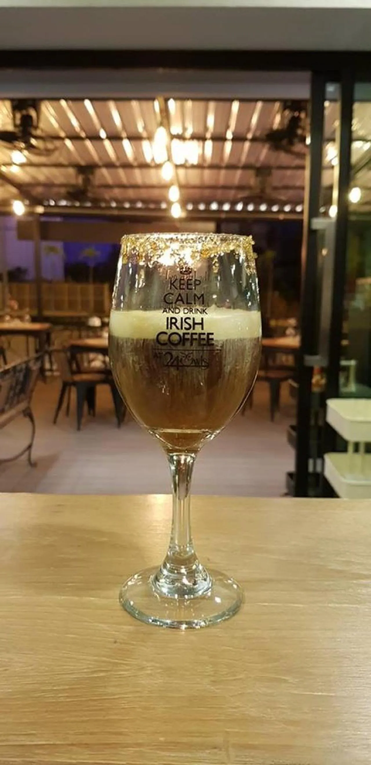 Drinks in Frankie's Inn