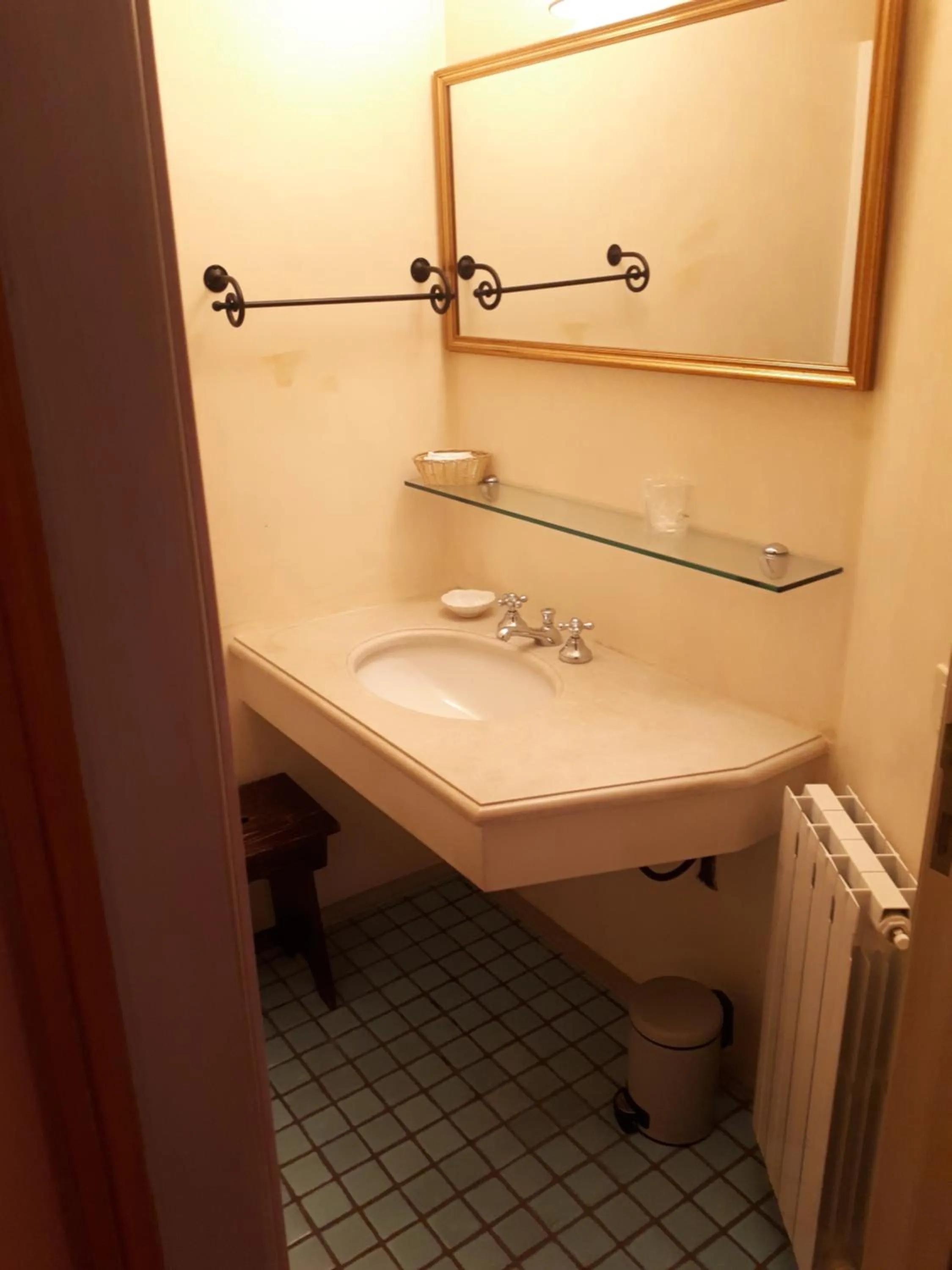 Bathroom in Locanda di Porta Antica