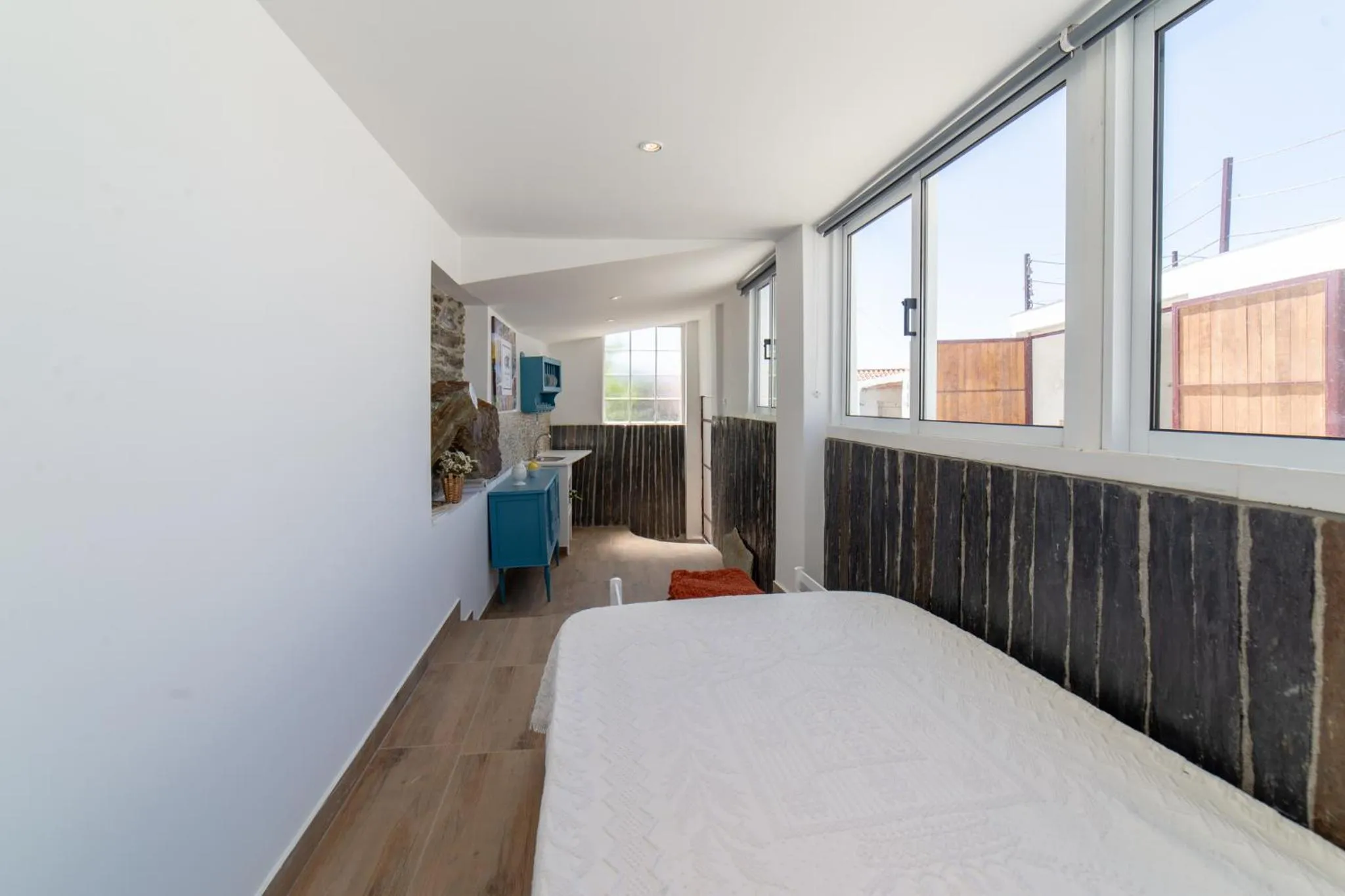 Bed in Quinta Da Estrada Winery Douro Valley