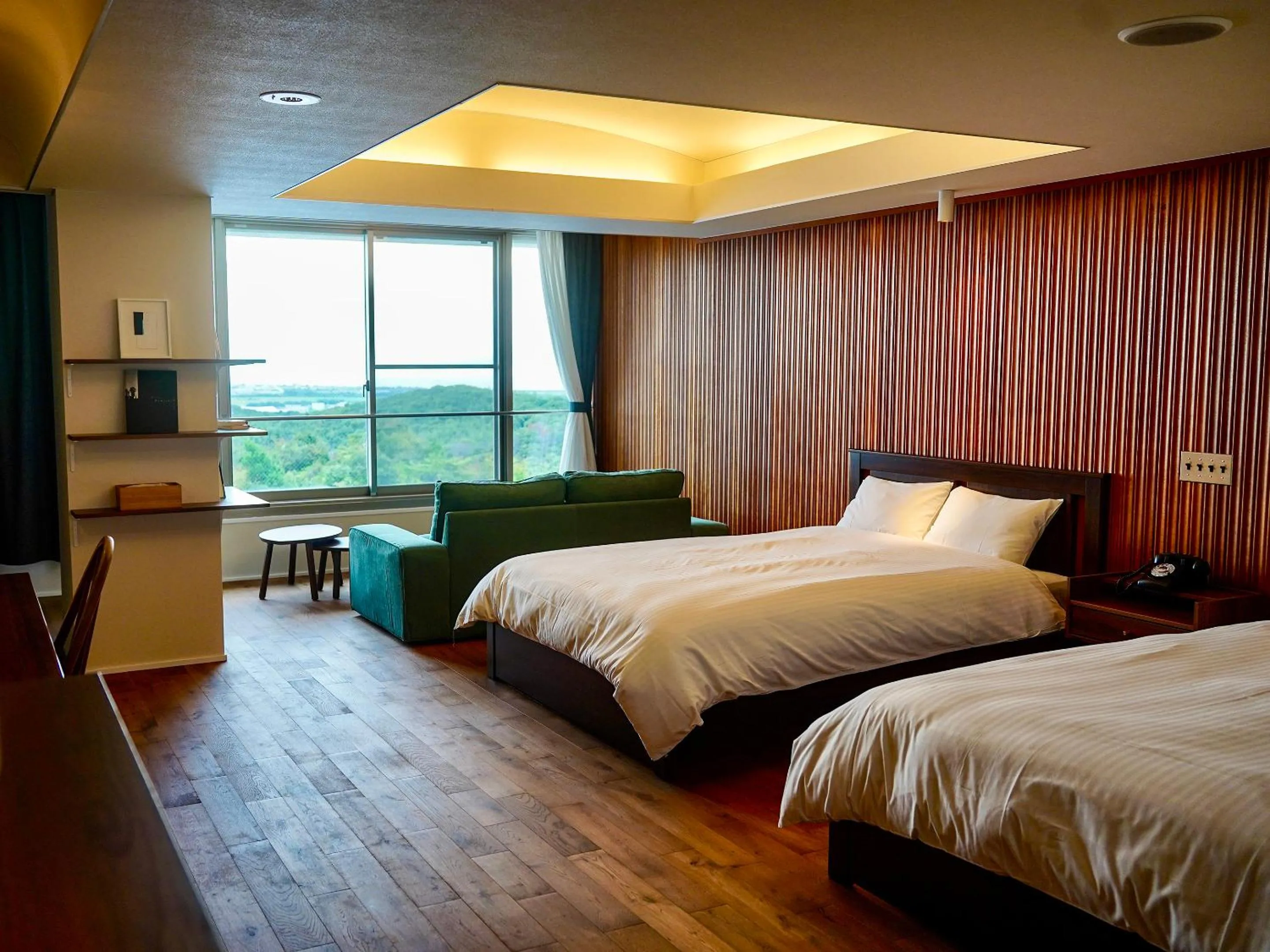 Photo of the whole room, Bed in Omuta Heights