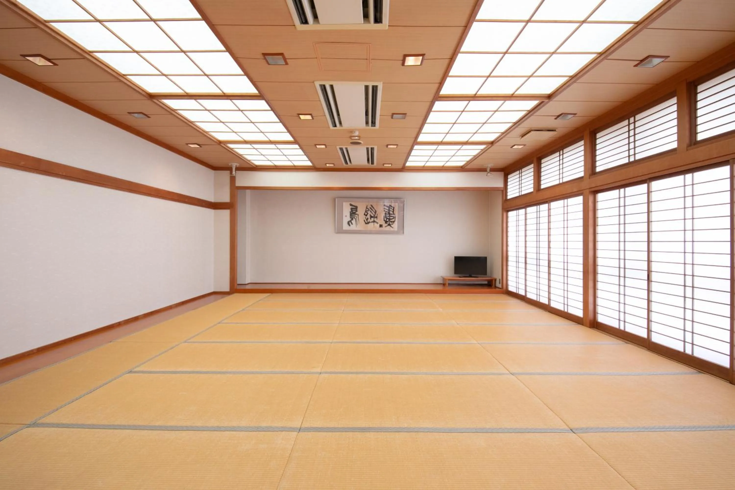 Photo of the whole room in Omuta Heights