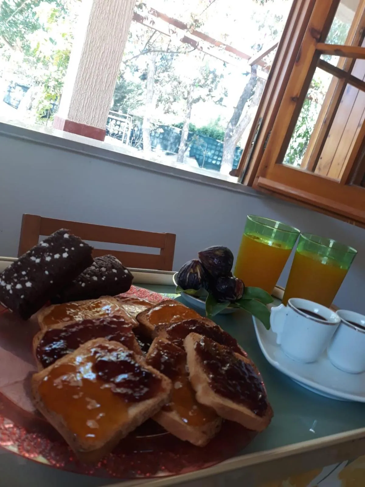 Communal lounge/ TV room in B&B Villa Grazia