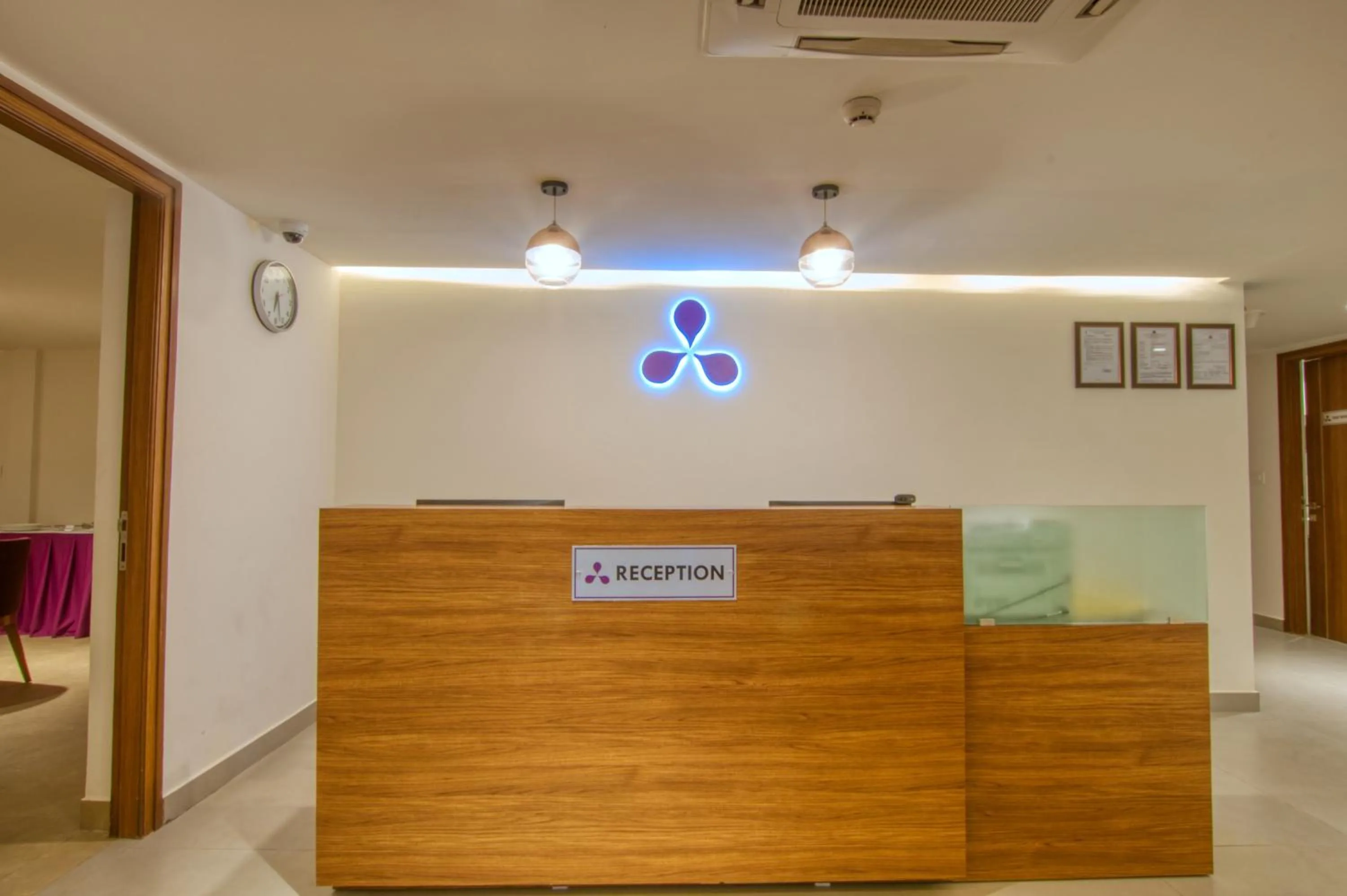 Lobby or reception in Lilac Hotel, 5th Block