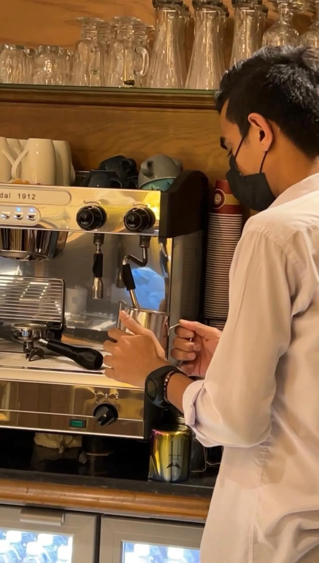 Violet Al Shisha Hotel