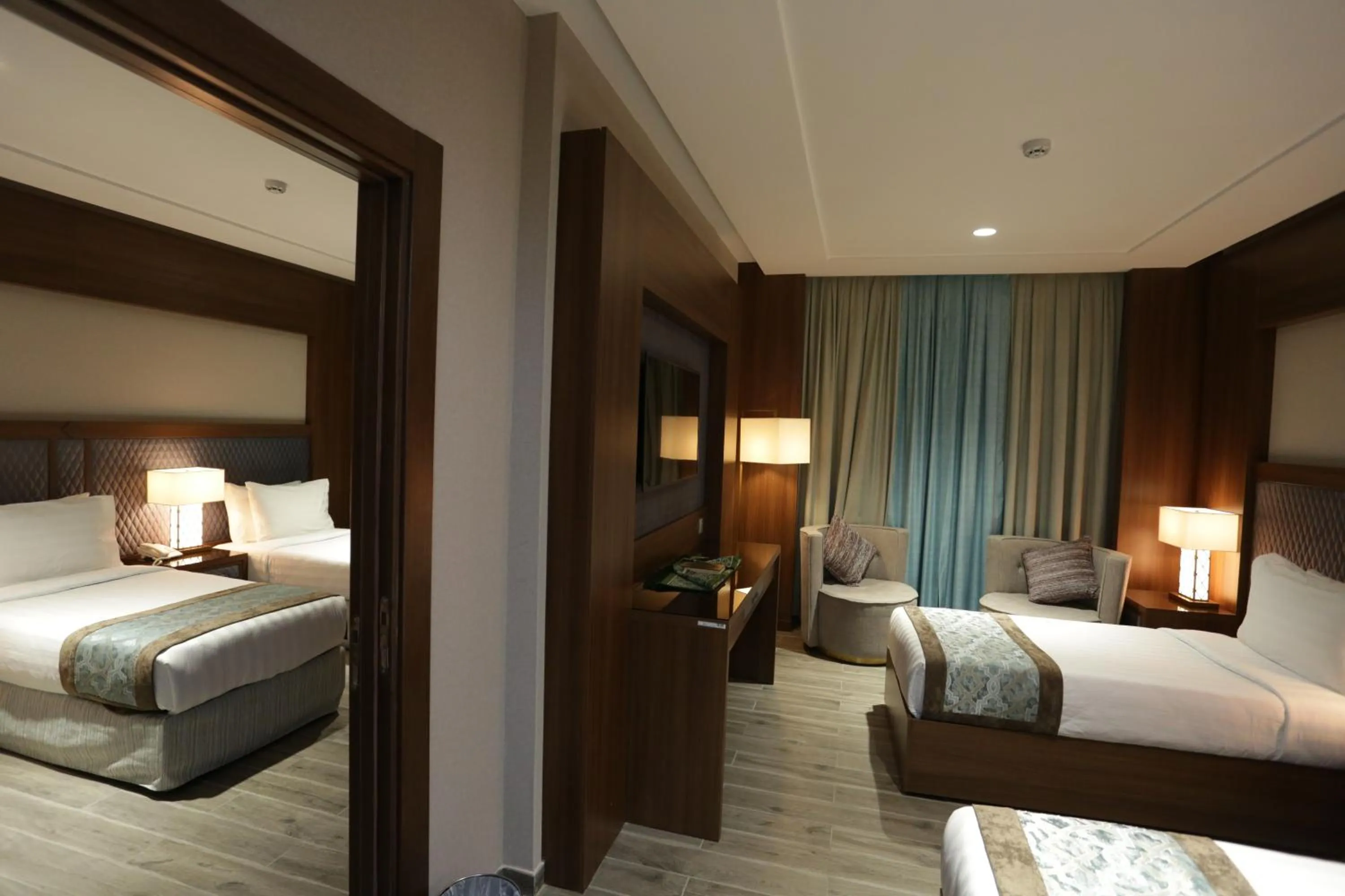 Bed in Violet Al Shisha Hotel