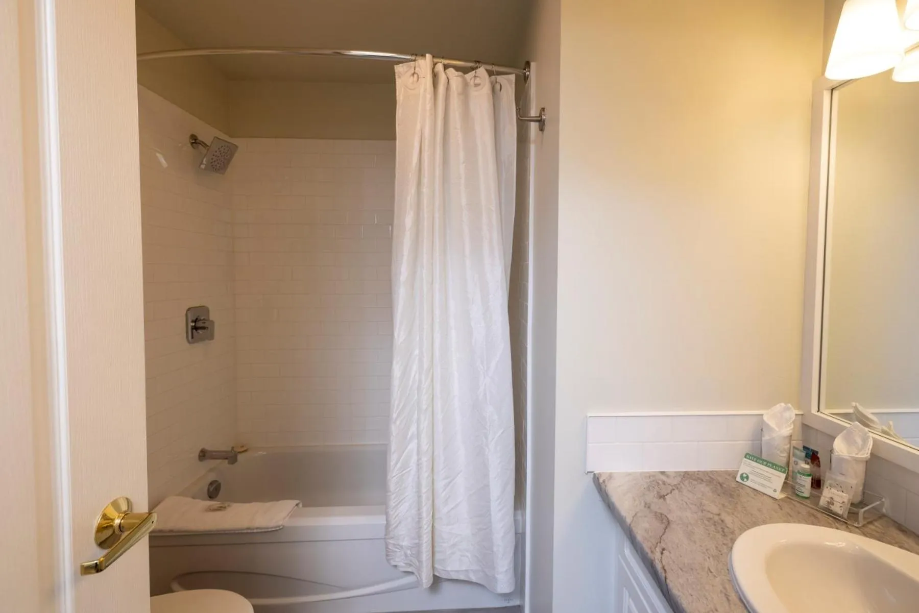 Bathroom in Rocky Crest Golf Resort