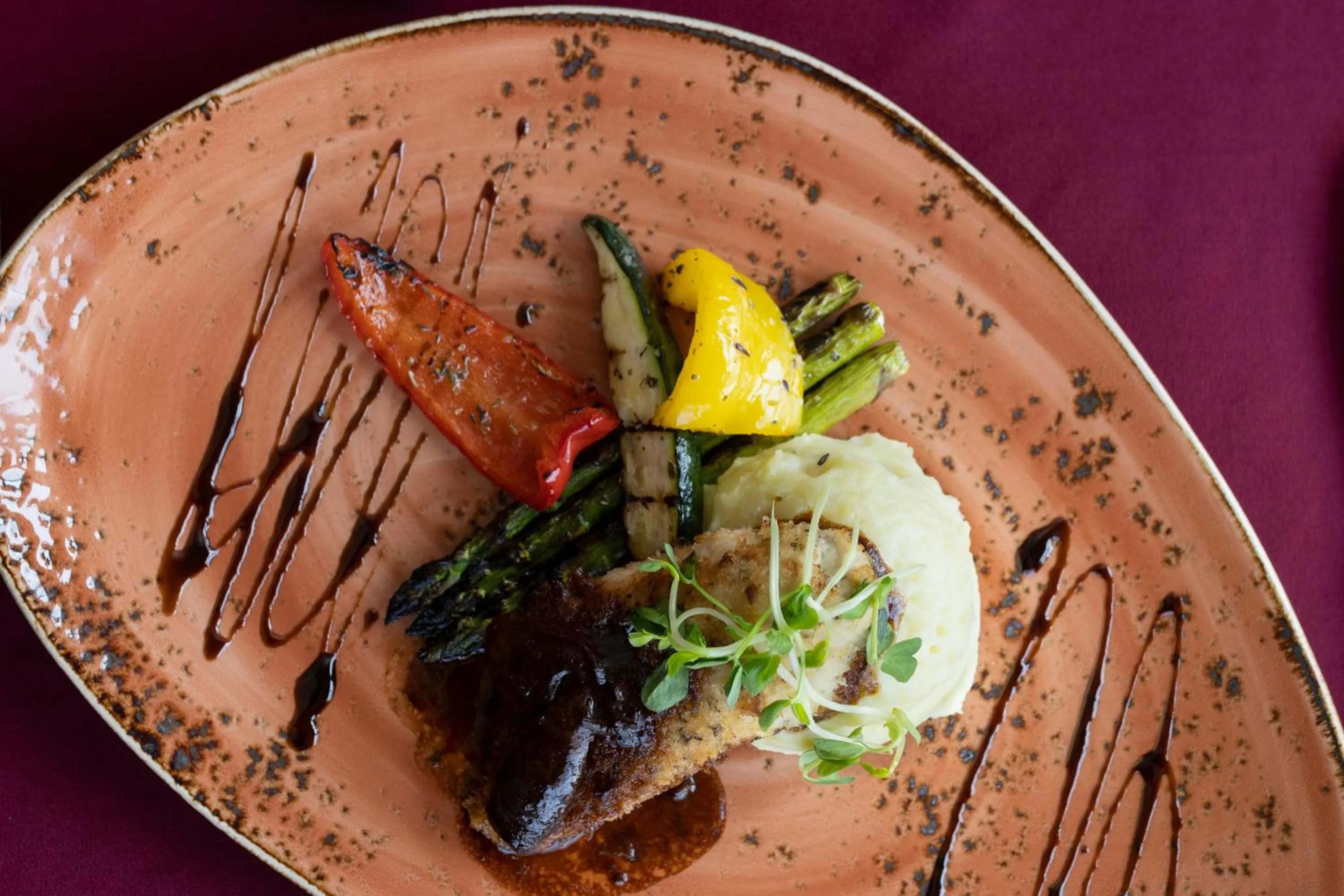 Restaurant/places to eat in Rocky Crest Golf Resort