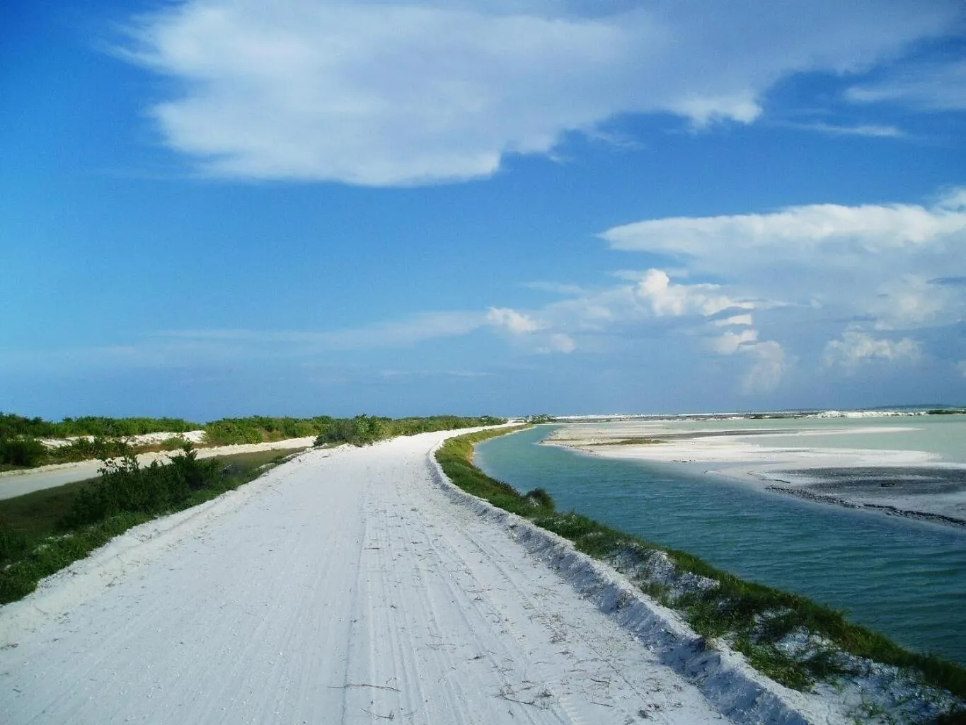 Beach in Antigua Lodge, 70 m from sandy beach