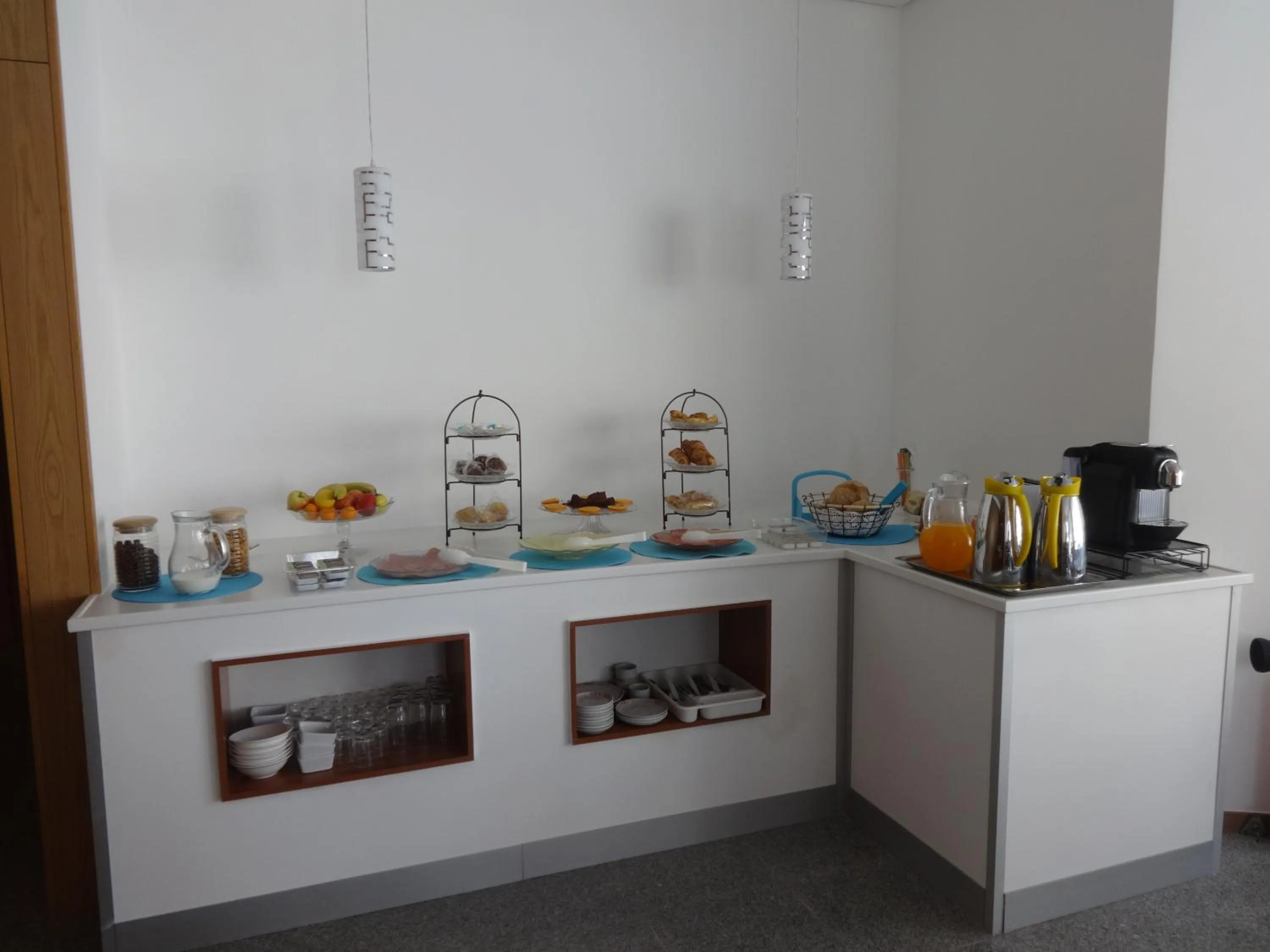 Property building in Hotel Bonjardim