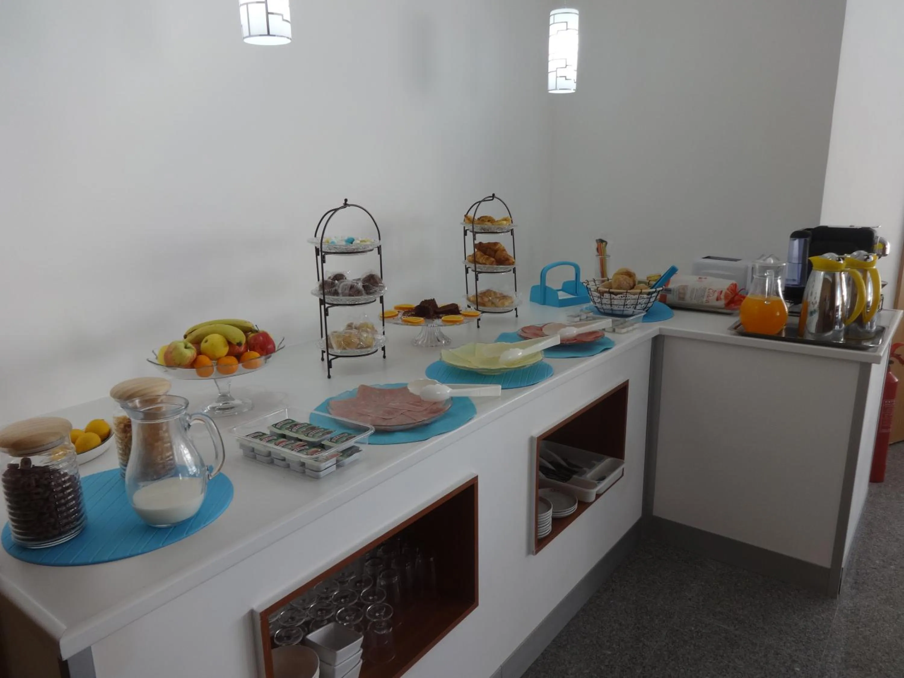 Property building in Hotel Bonjardim