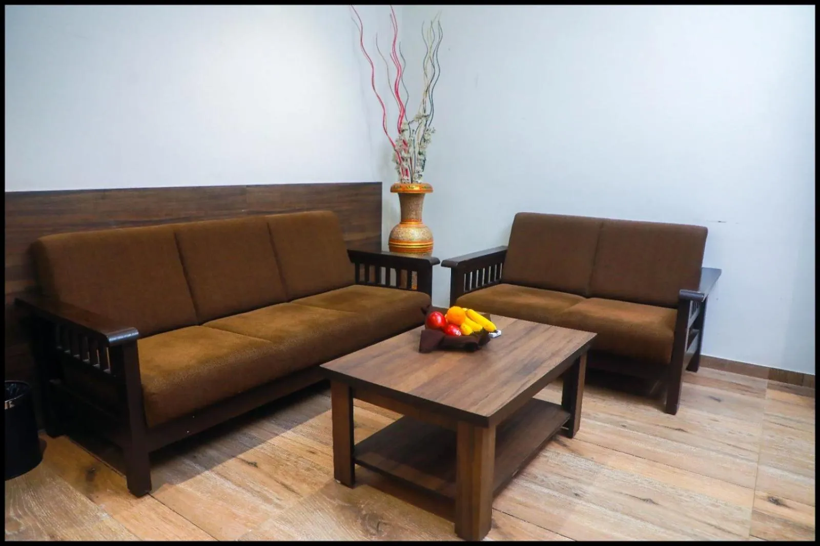 Living room in The Byke Suraj Club, Junagadh