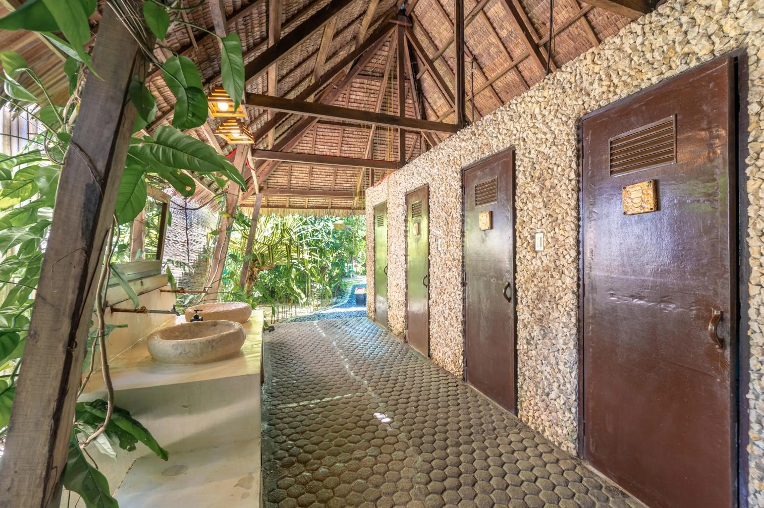 Toilet in Soffta Surf Ranch