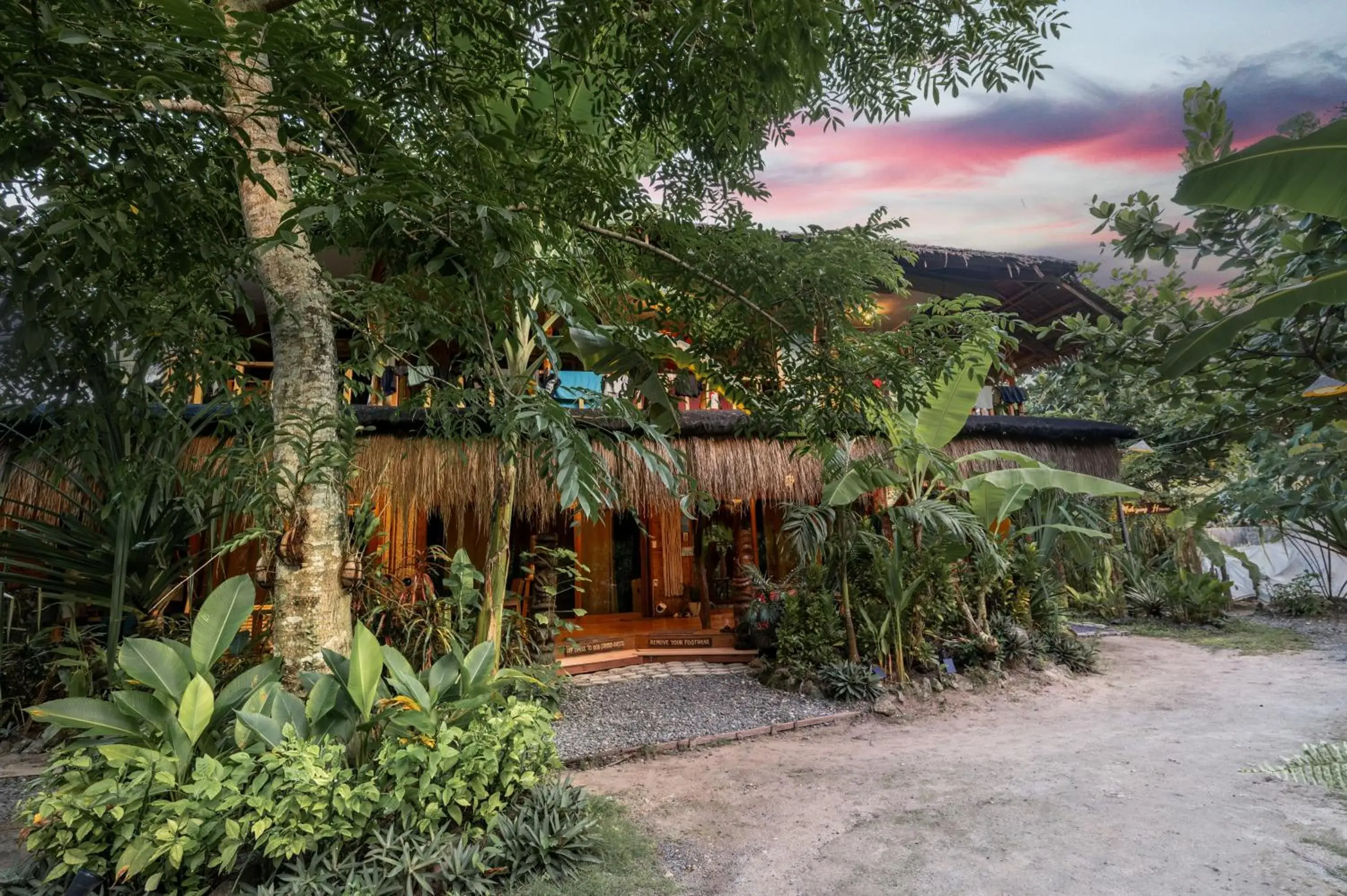 Soffta Surf Ranch Soffta Surf Ranch